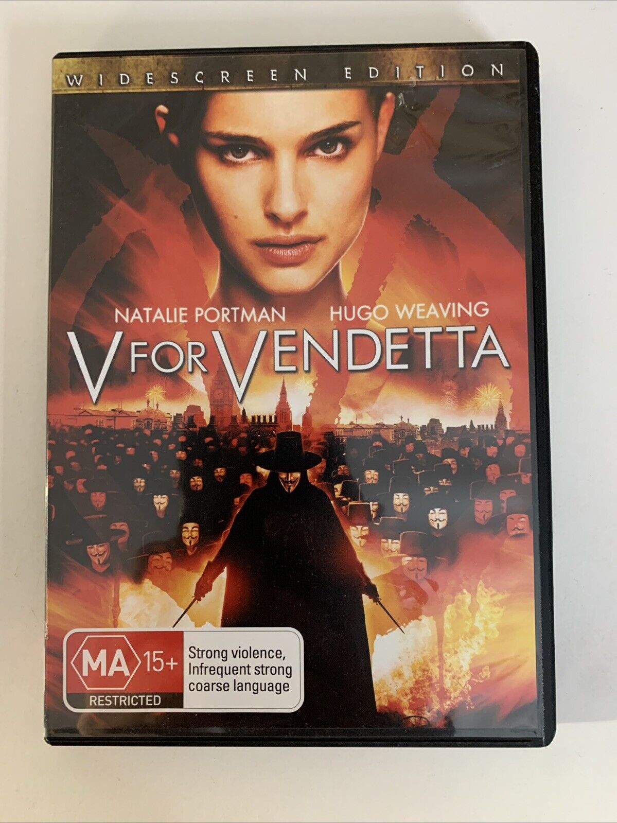 V For Vendetta (DVD, 2005) Hugo Weaving, John Hurt, Natalie Portman Region 4