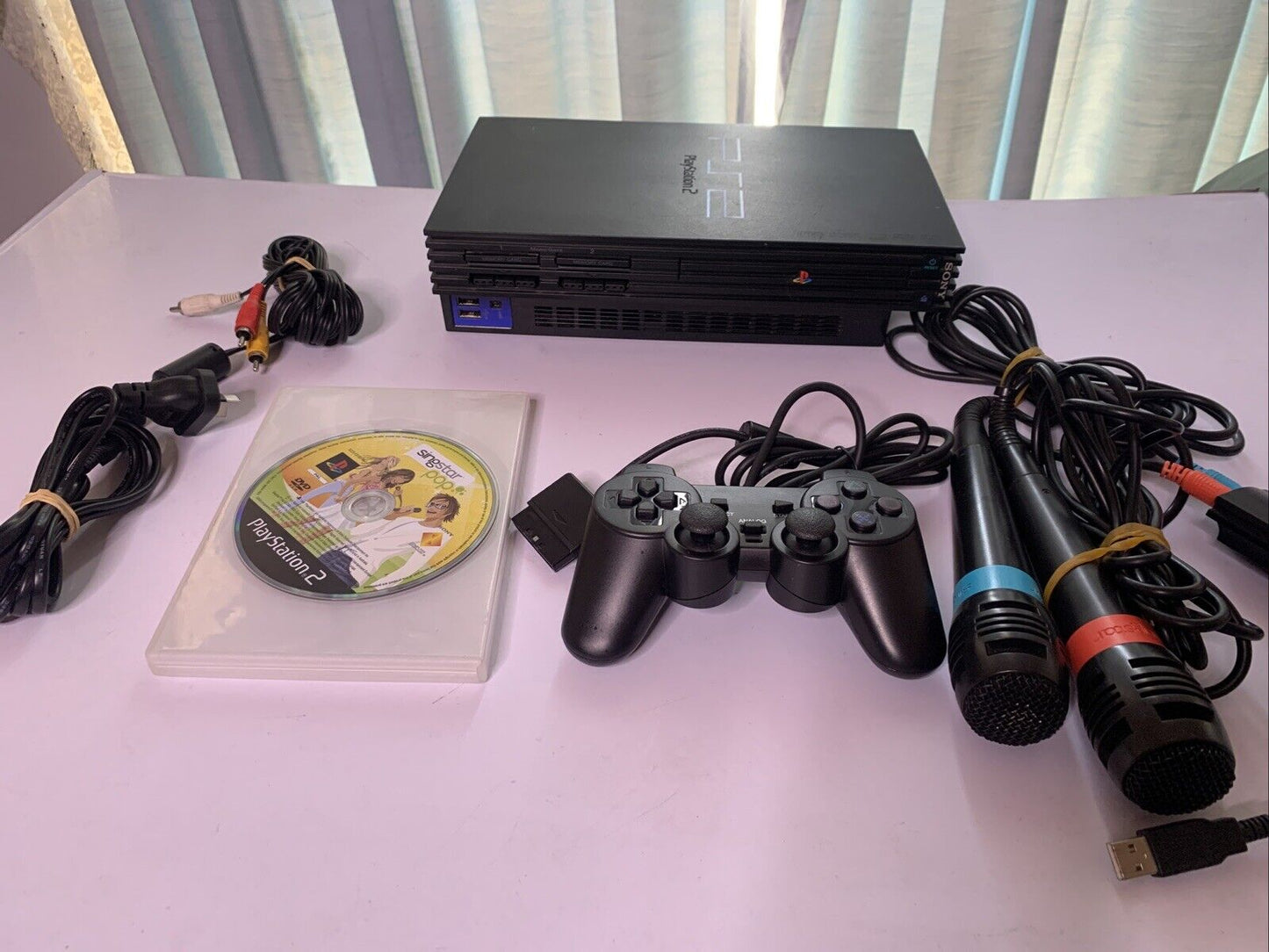 Sony Playstation 2 PAL Console SingStar Bundle with Microphone + Game