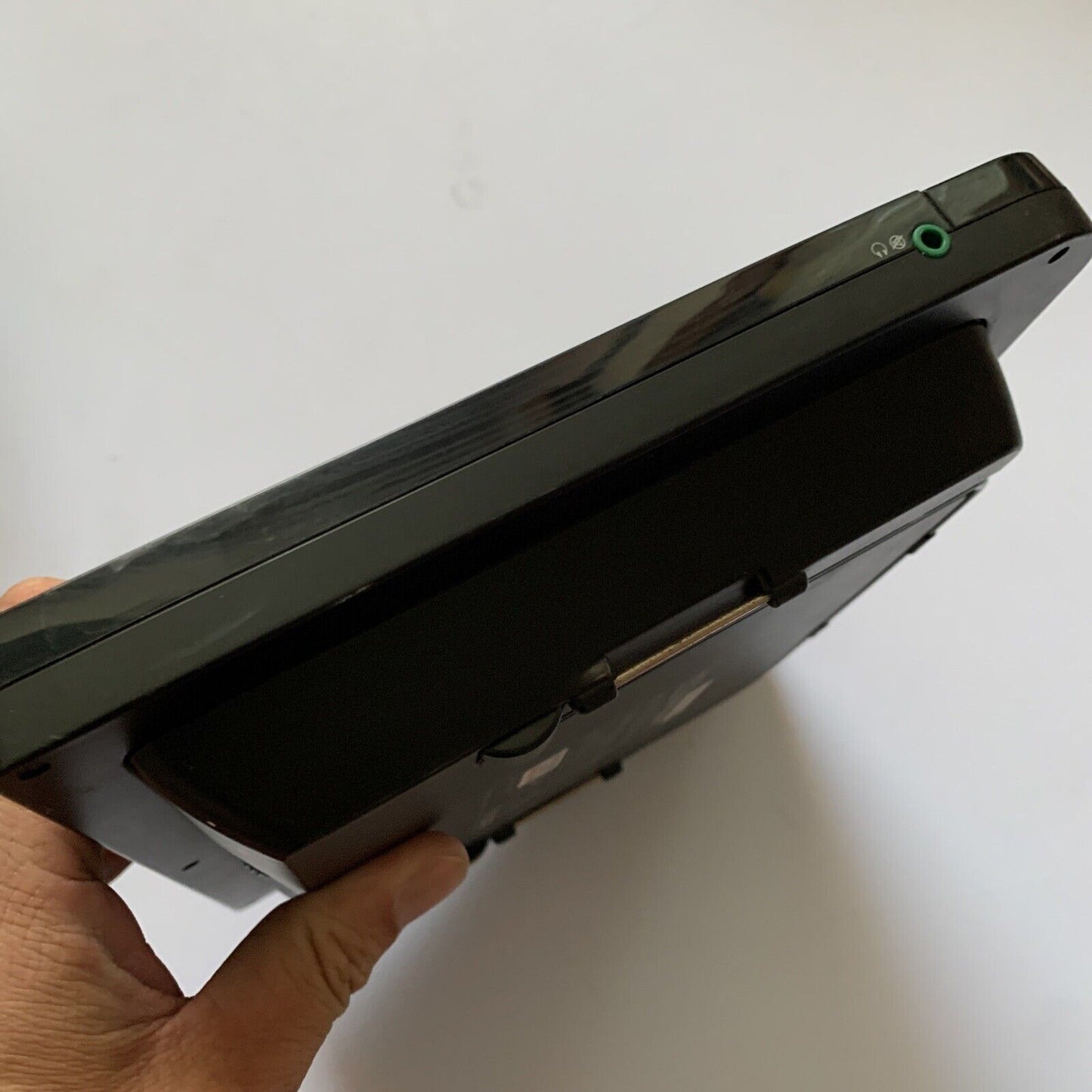 Rank Arena 22.7cm Portable DVD Player *Doesn't Read DVD For Parts Or Repair