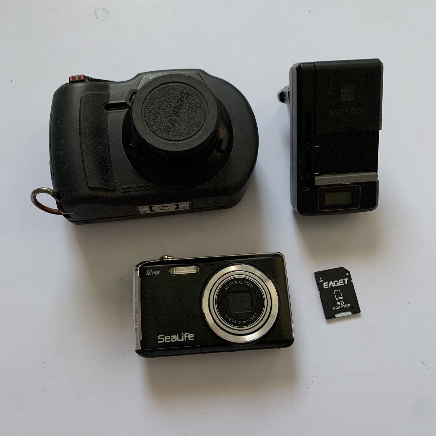 Sealife DC1200 12MP Digital Camera 5x Zoom 60m Waterproof Case & 1GB SD Card