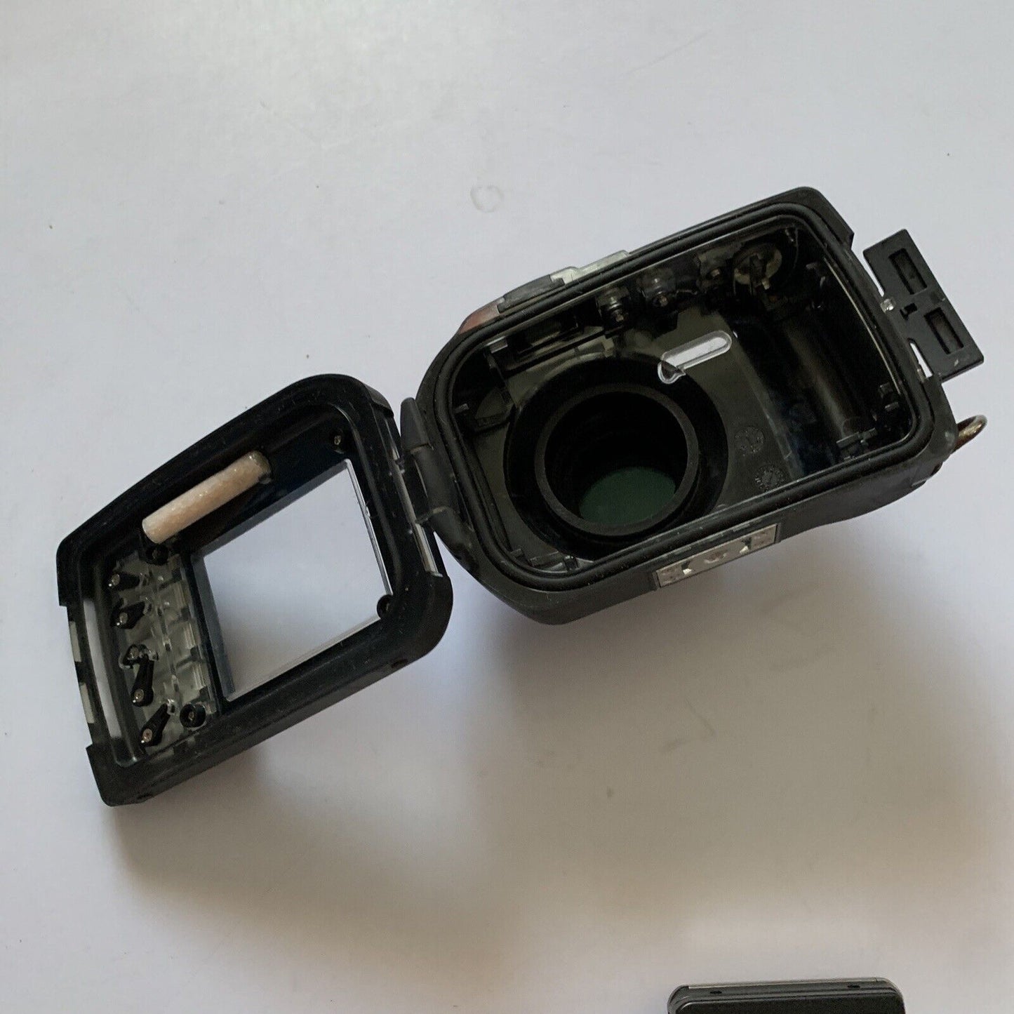 Sealife DC1200 12MP Digital Camera 5x Zoom 60m Waterproof Case & 1GB SD Card