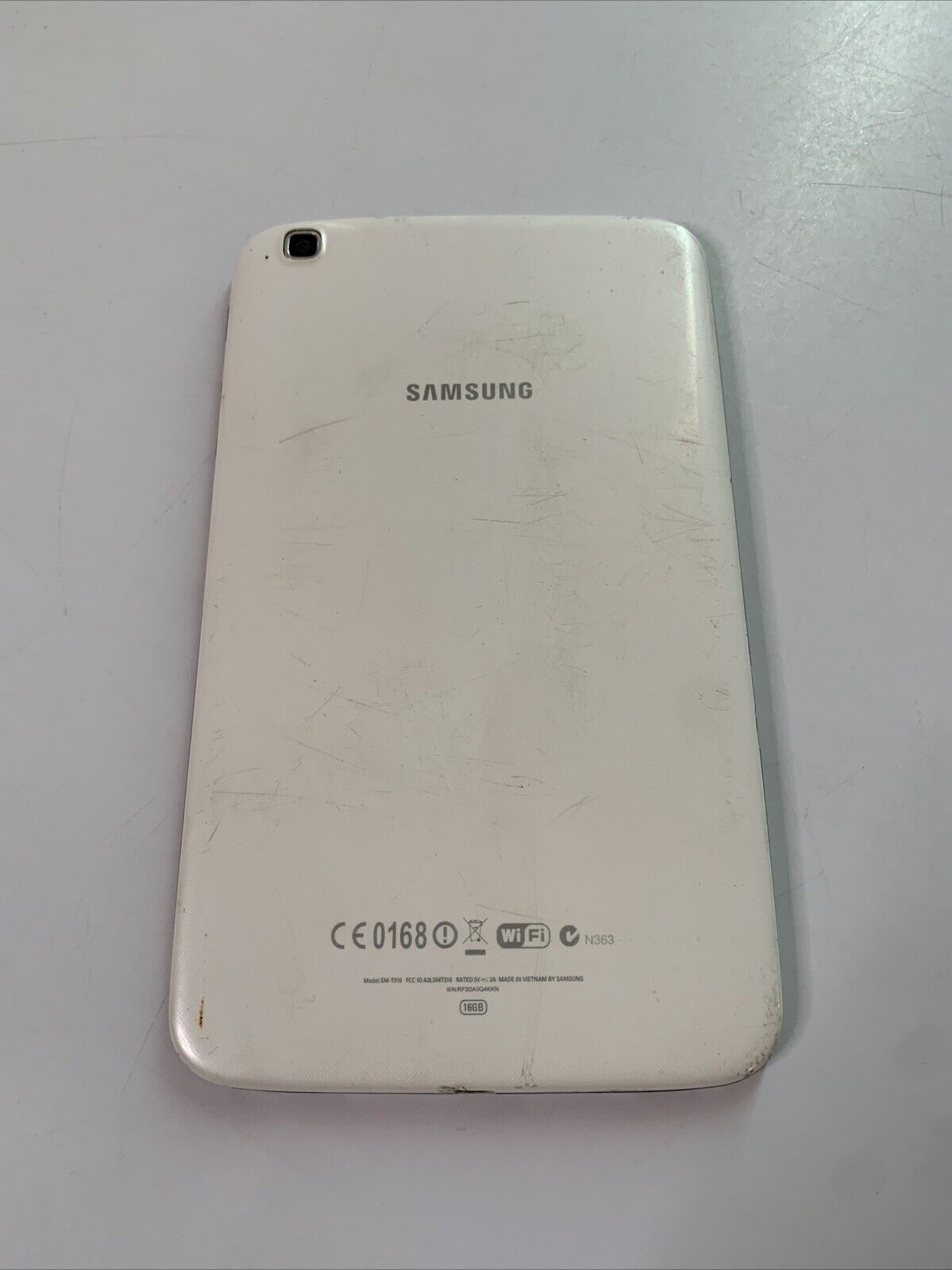 Samsung Galaxy Tab 3 8.0 SM-T310 Tablet 16GB *Cracked Screen For Parts Repair