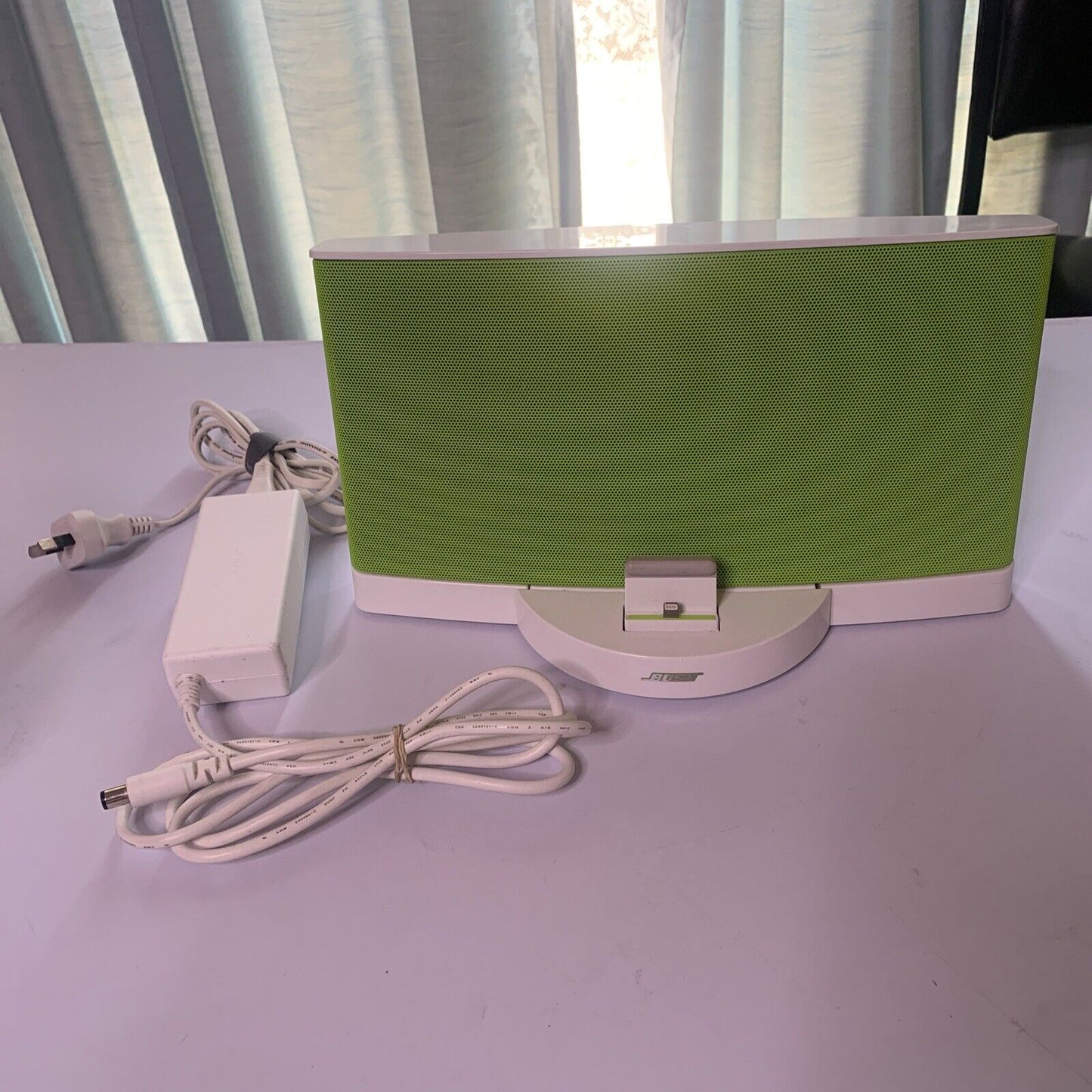 Bose SoundDock Series III Digital Music Speaker System Apple Lightning Connector