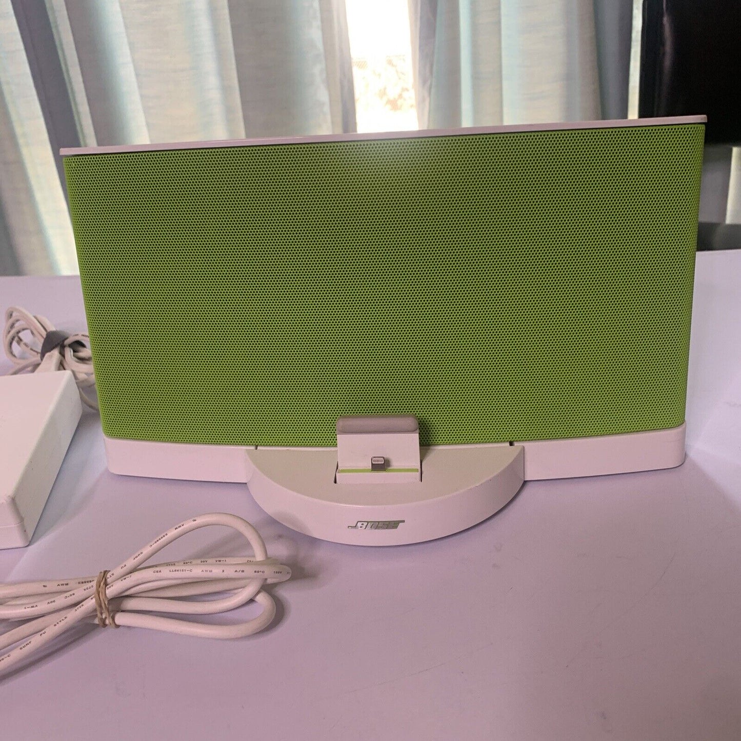 Bose SoundDock Series III Digital Music Speaker System Apple Lightning Connector