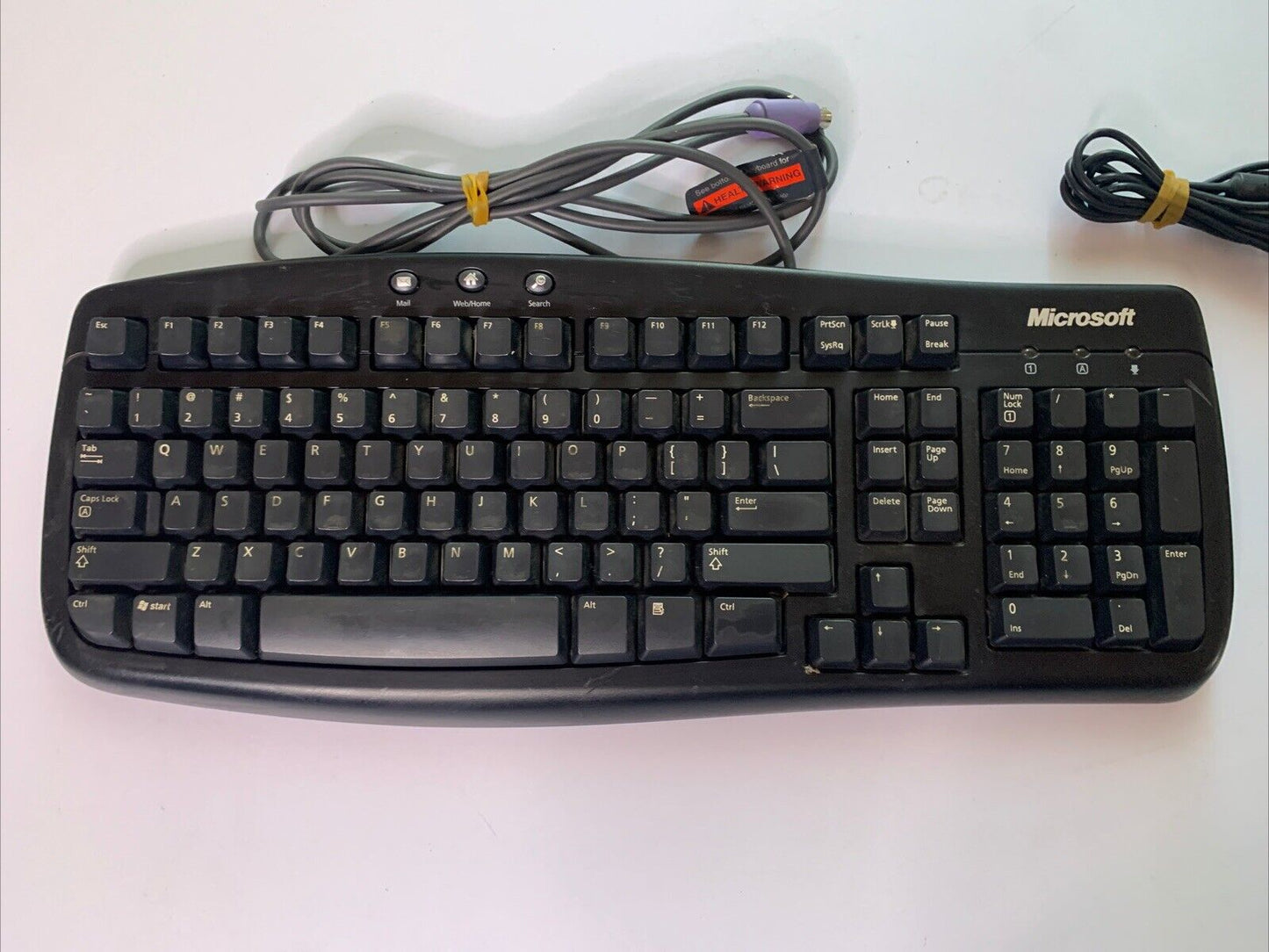 Microsoft Keyboard 1.0A Wired PS/2 X800468-284 + Microsoft USB Mouse