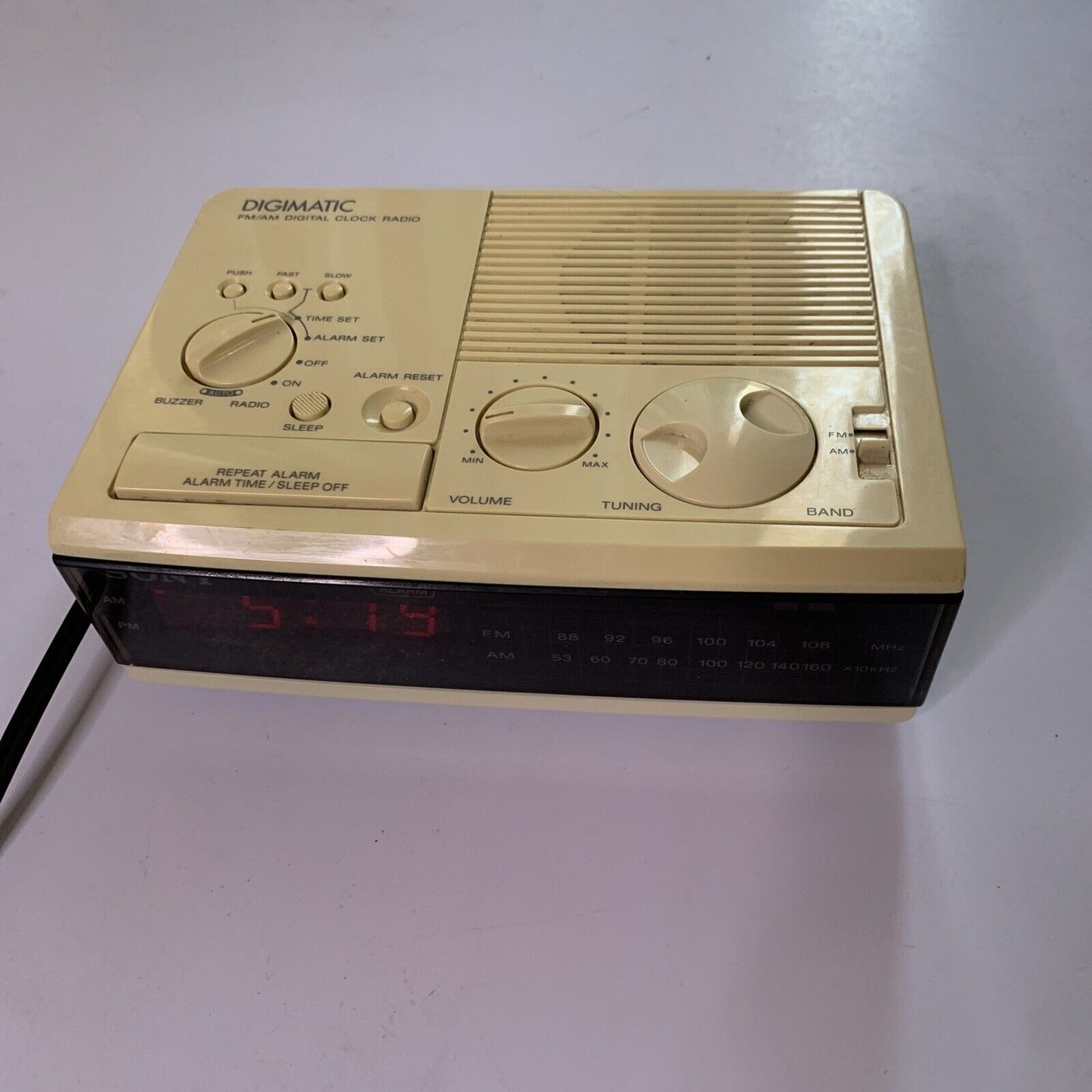 Sony Digimatic Alarm Clock Radio ICF-C3W Vintage Retro