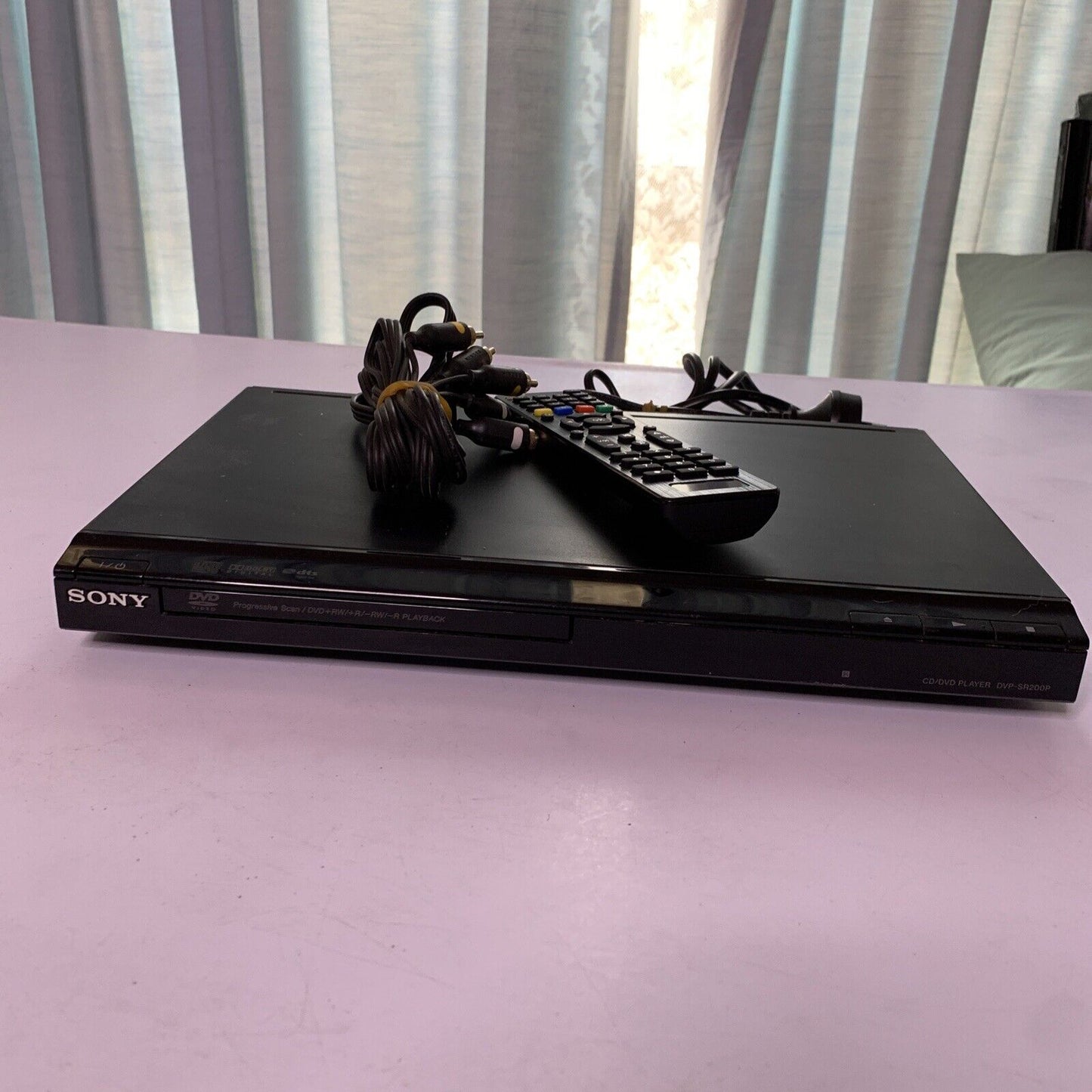 Sony CD DVD Player DVP-SR200P with Remote Control Region 4