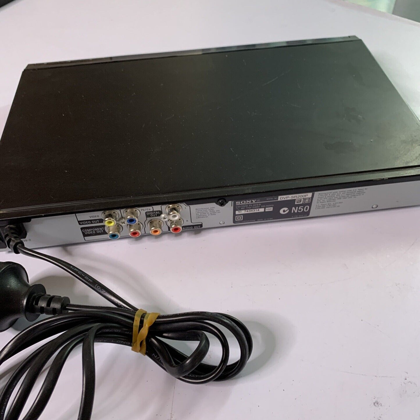 Sony CD DVD Player DVP-SR200P with Remote Control Region 4