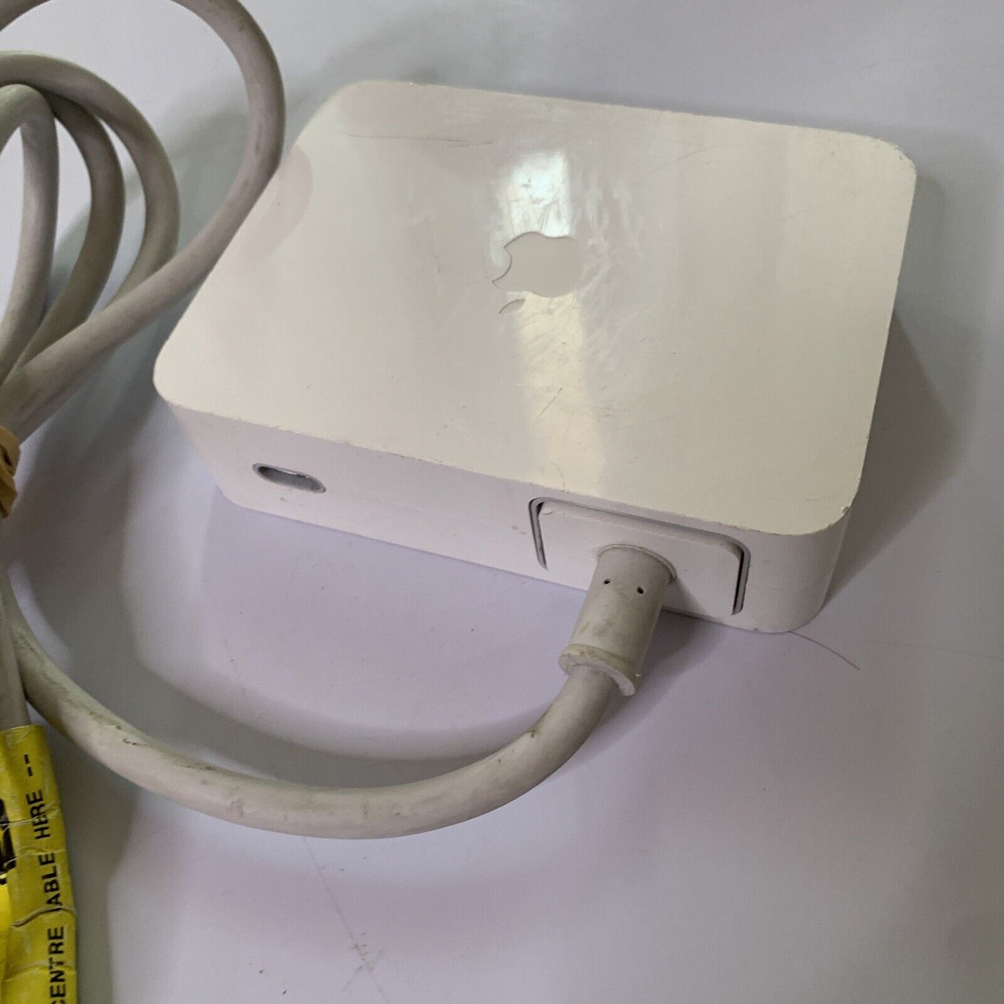 Genuine Apple Cinema Display 65W Power Adapter A1096 24.5V 2.65A with Power Cord