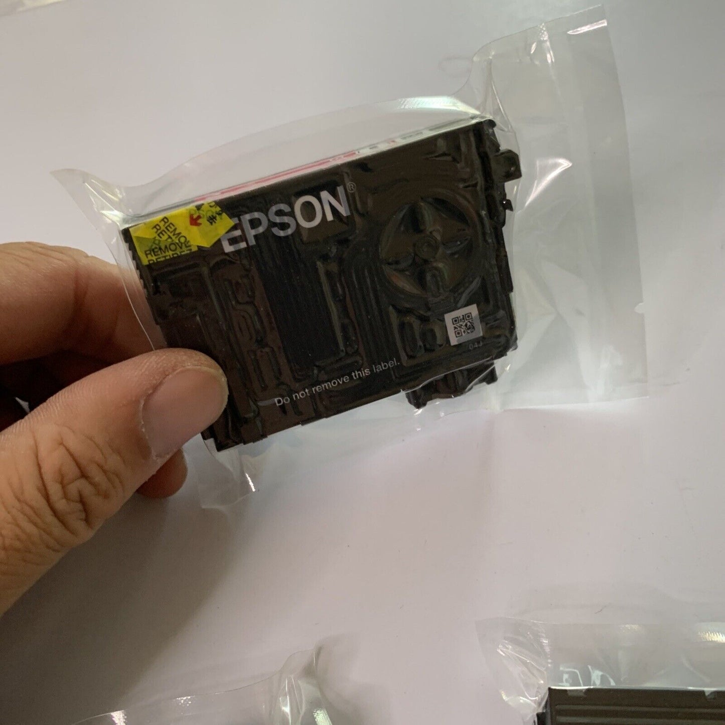 3x Genuine EPSON 39 Cyan Yellow Magenta Ink for Expression Home XP-2105/XP-4105