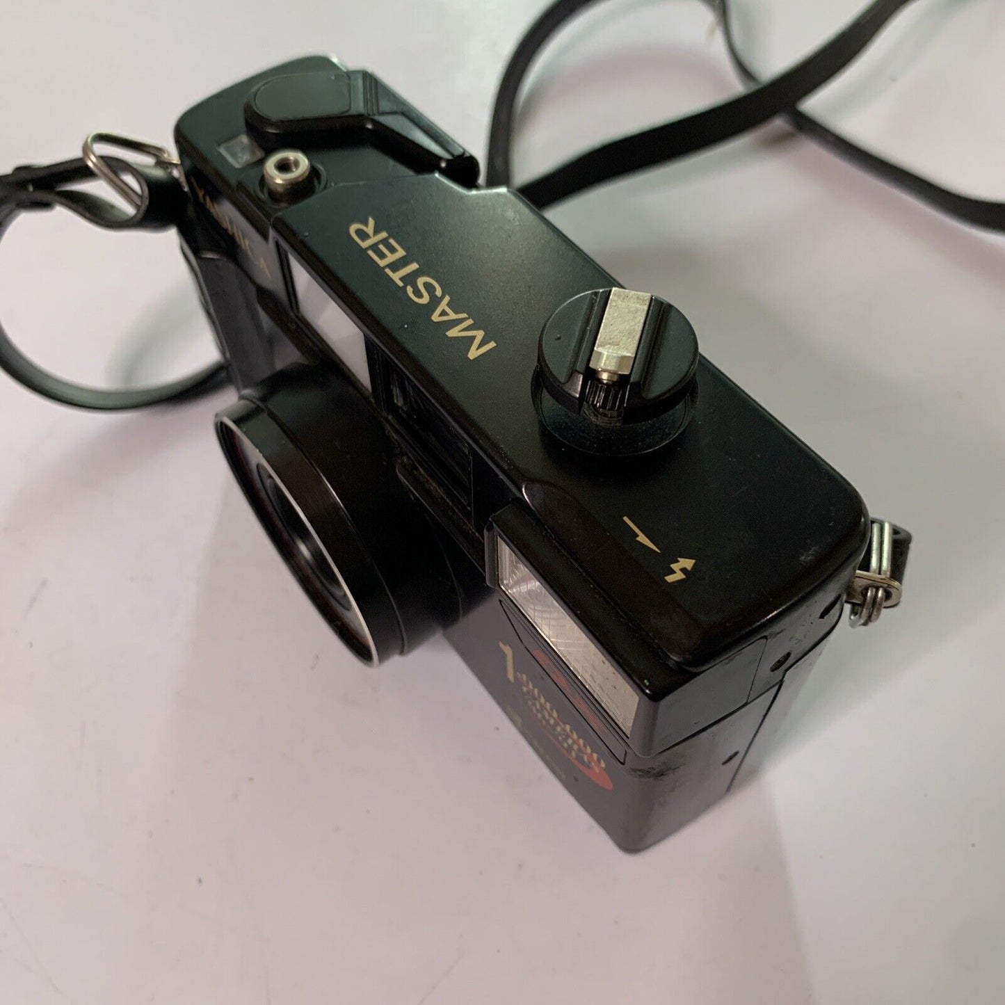 Yashica DX 35mm Film Camera 38mm Lens 1:3.8 with Flash