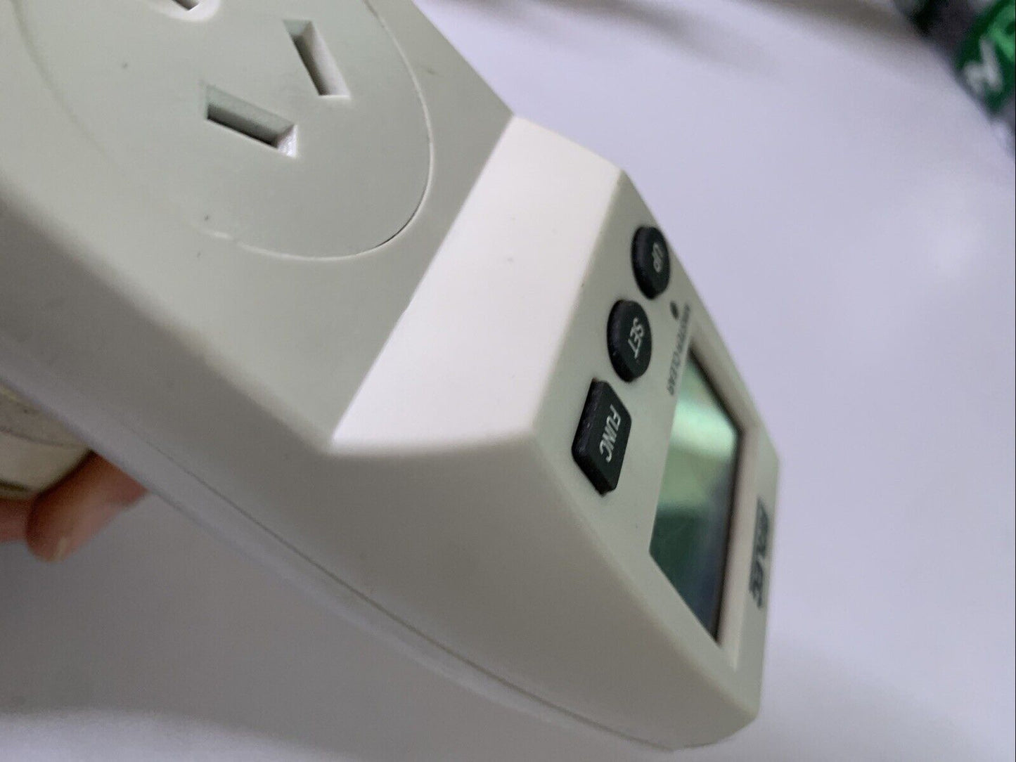 Arlec PC222 LCD Electrical Energy Cost Meter Monitor