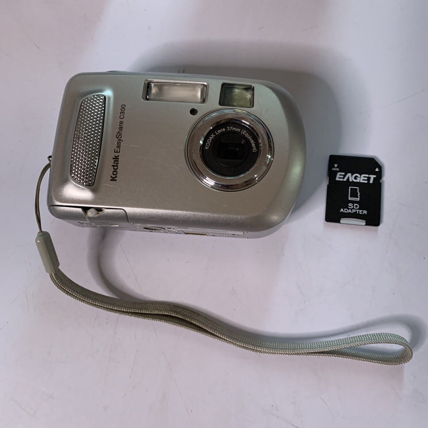 Kodak EasyShare C300 3.2 MP Digital Camera Flash Silver 1GB SD Card