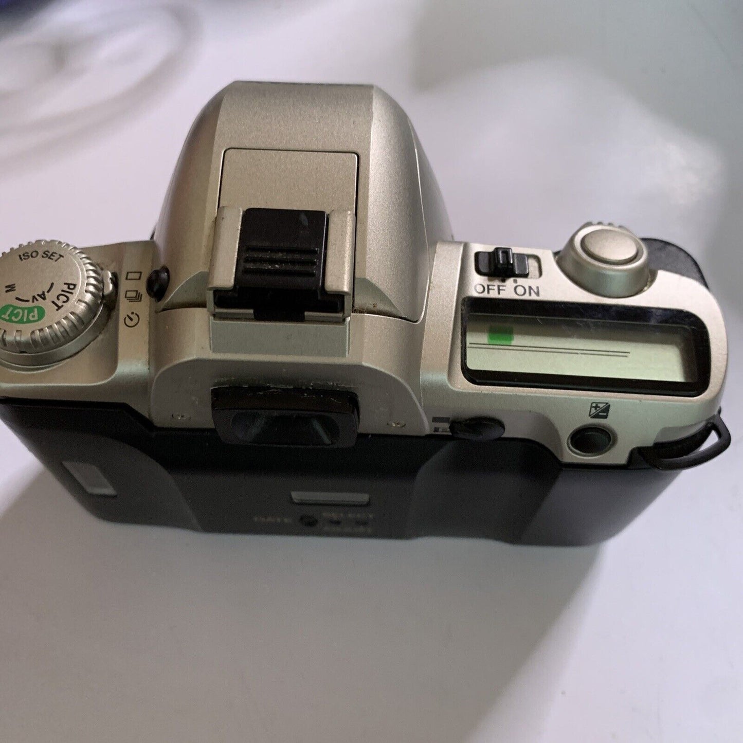 Pentax MZ-10 Film Camera *Shutter Not Working For Parts Or Repair