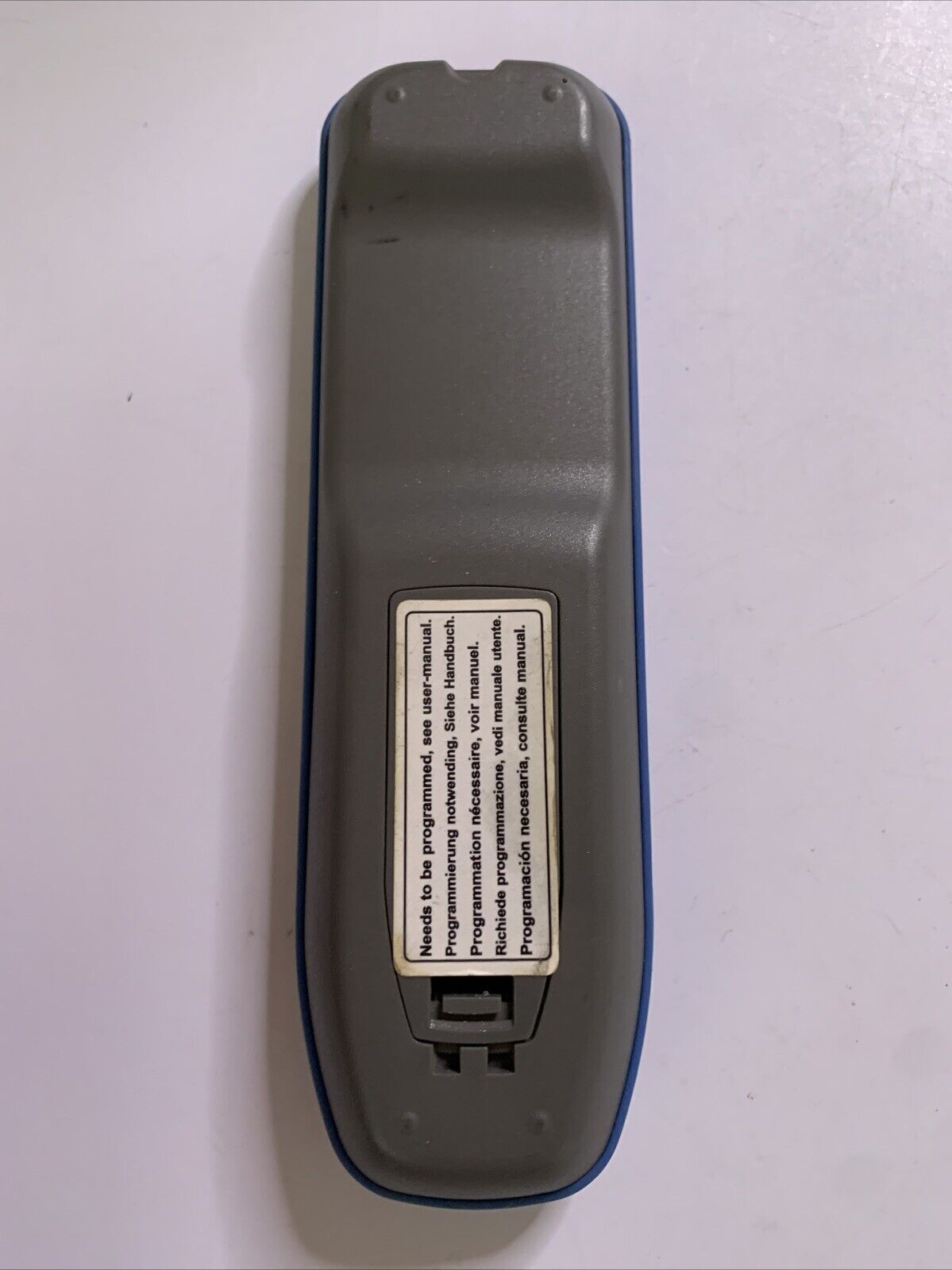Philips Universal Remote Control PZ1 SRP3004/10 for TV, DVD Player/Recorder VCR