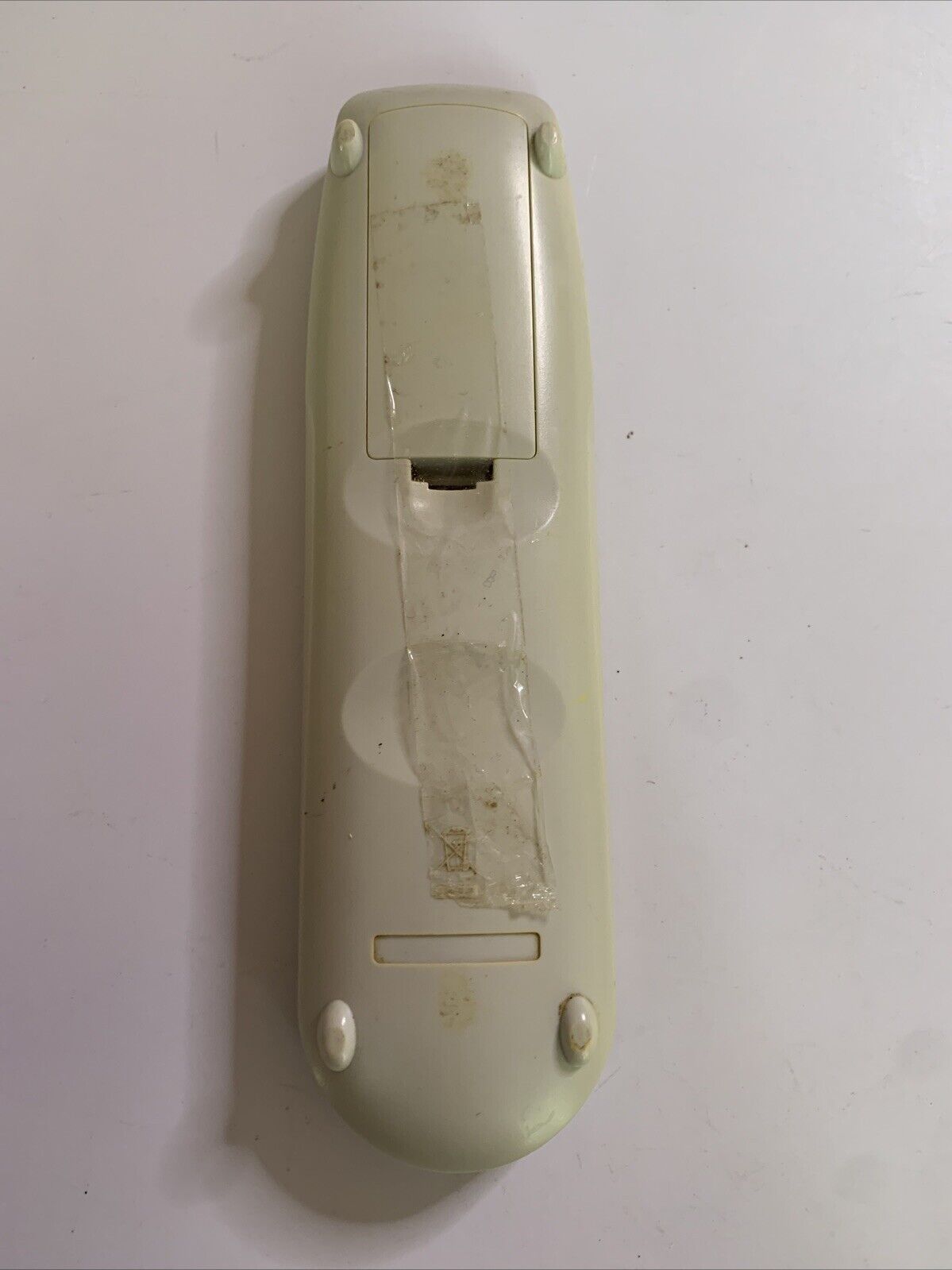 Genuine Sanyo VCR DVD Remote Control RH-57 *Loose Battery Lid