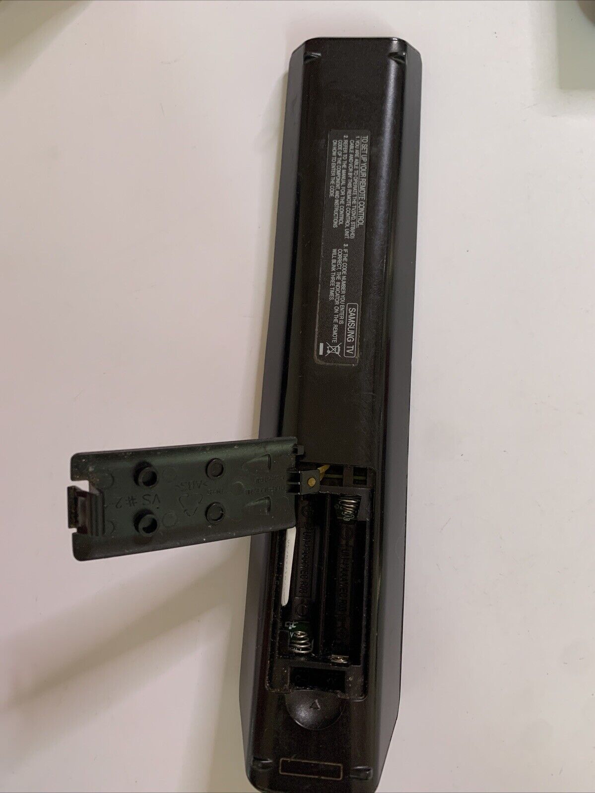 Genuine Samsung BN59-00611A Remote Control for Samsung TV DVD VCR STB