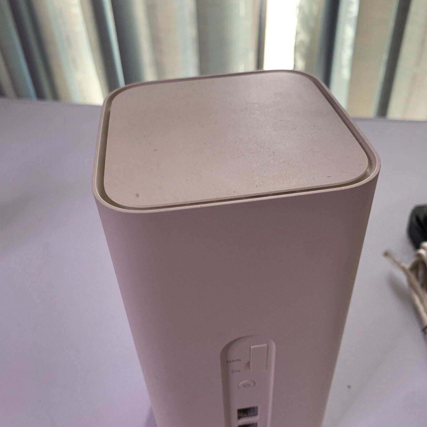 Huawei B818-263 Cube 4G LTE CAT19 WiFi Wirelress Modem Router