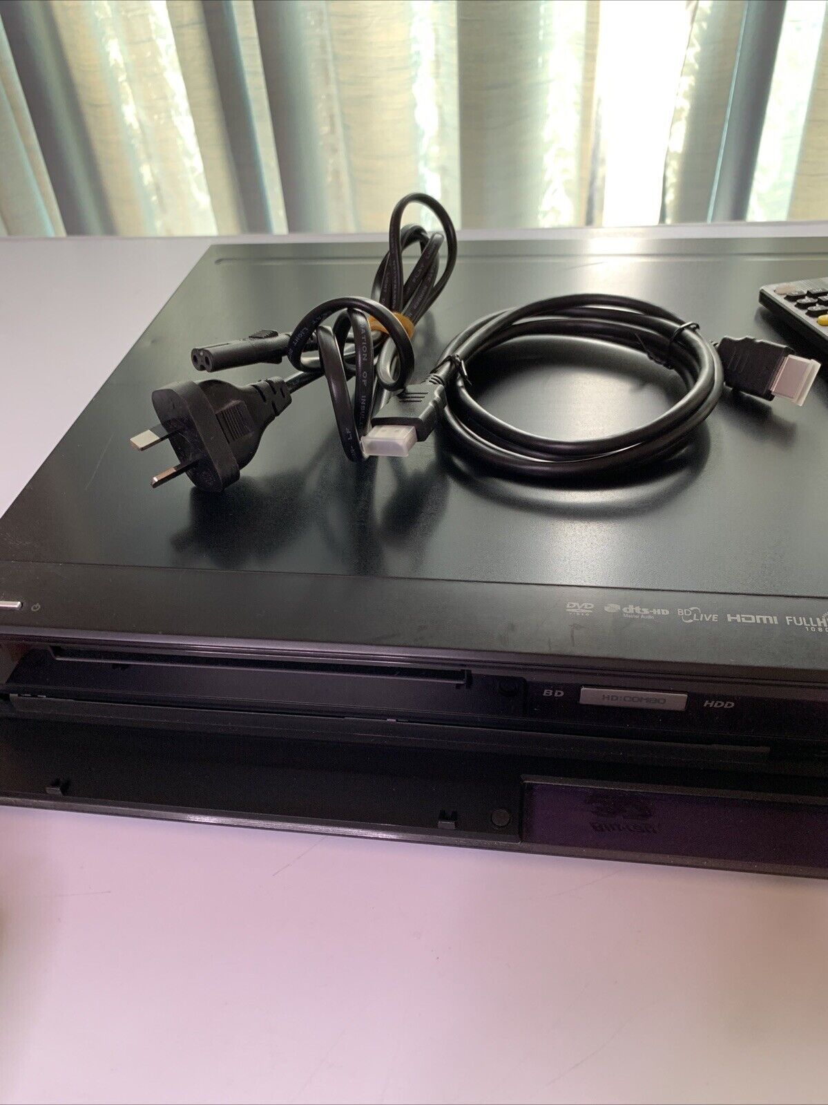 LG 3D Bluray DVD Player HDD & HD Tuner HR536D Region B & 4