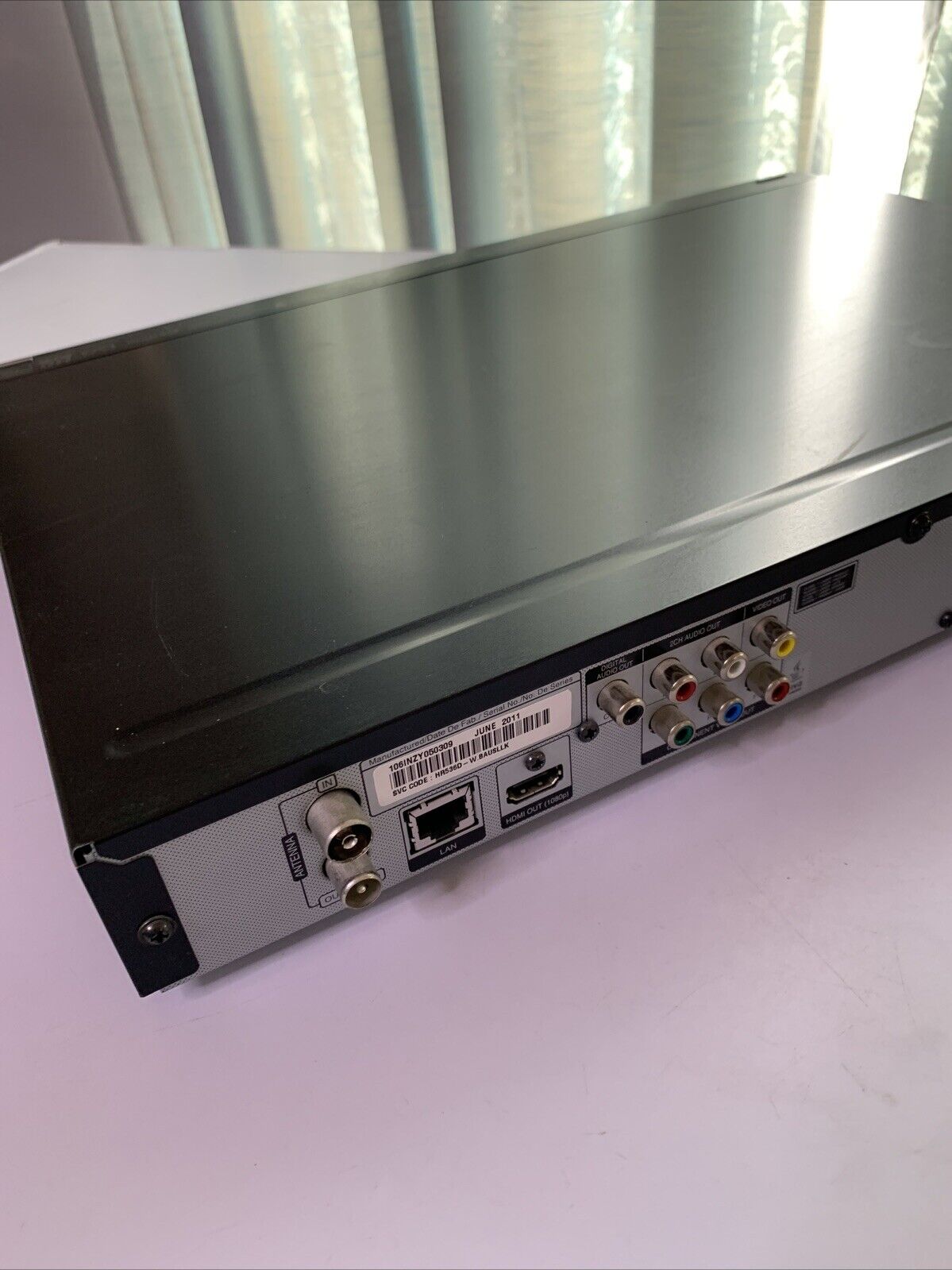 LG 3D Bluray DVD Player HDD & HD Tuner HR536D Region B & 4