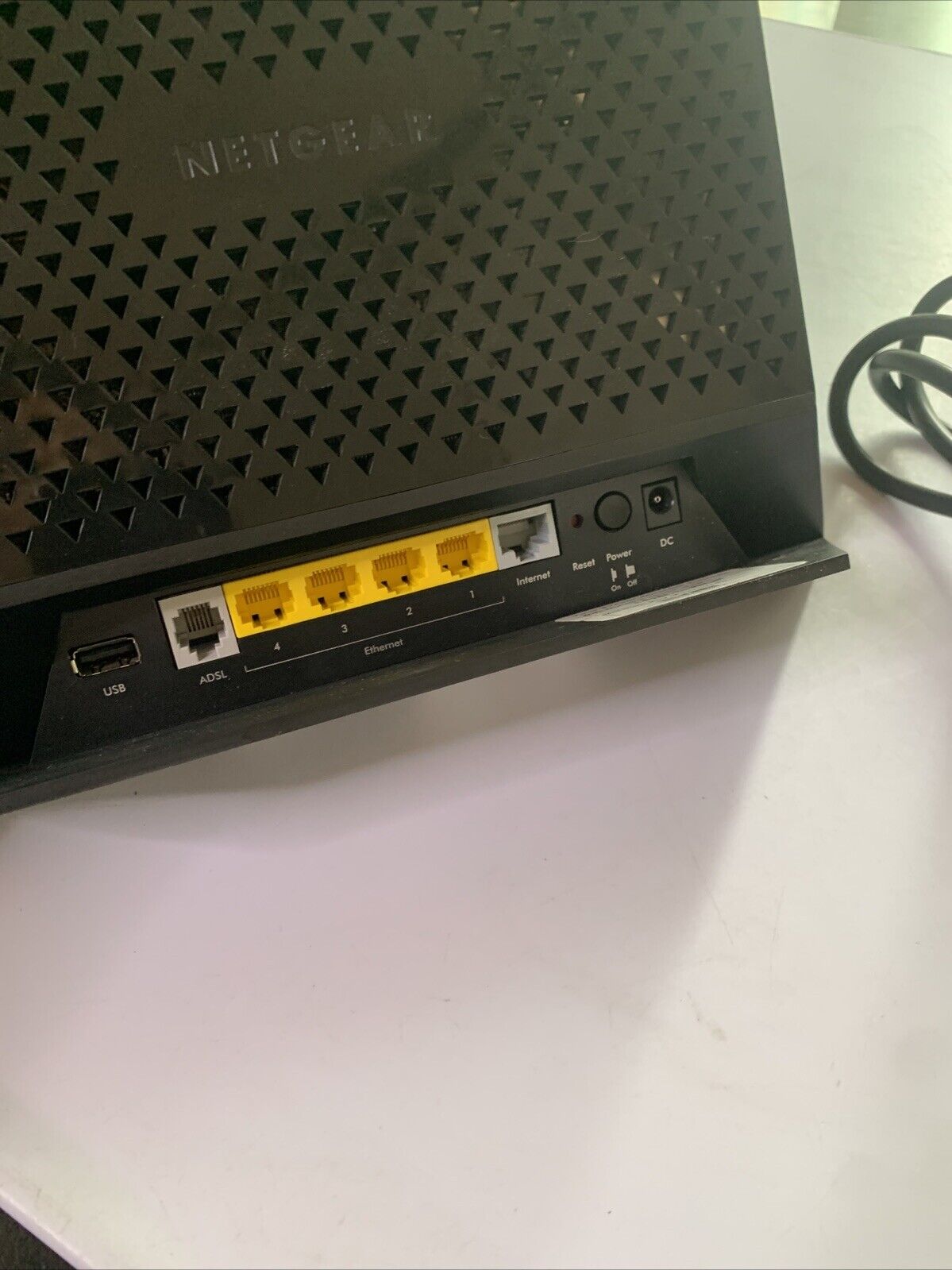 Netgear D6300 Wireless Dual Band Gigabit Wi-Fi AC1600 Modem Router NBN Ready