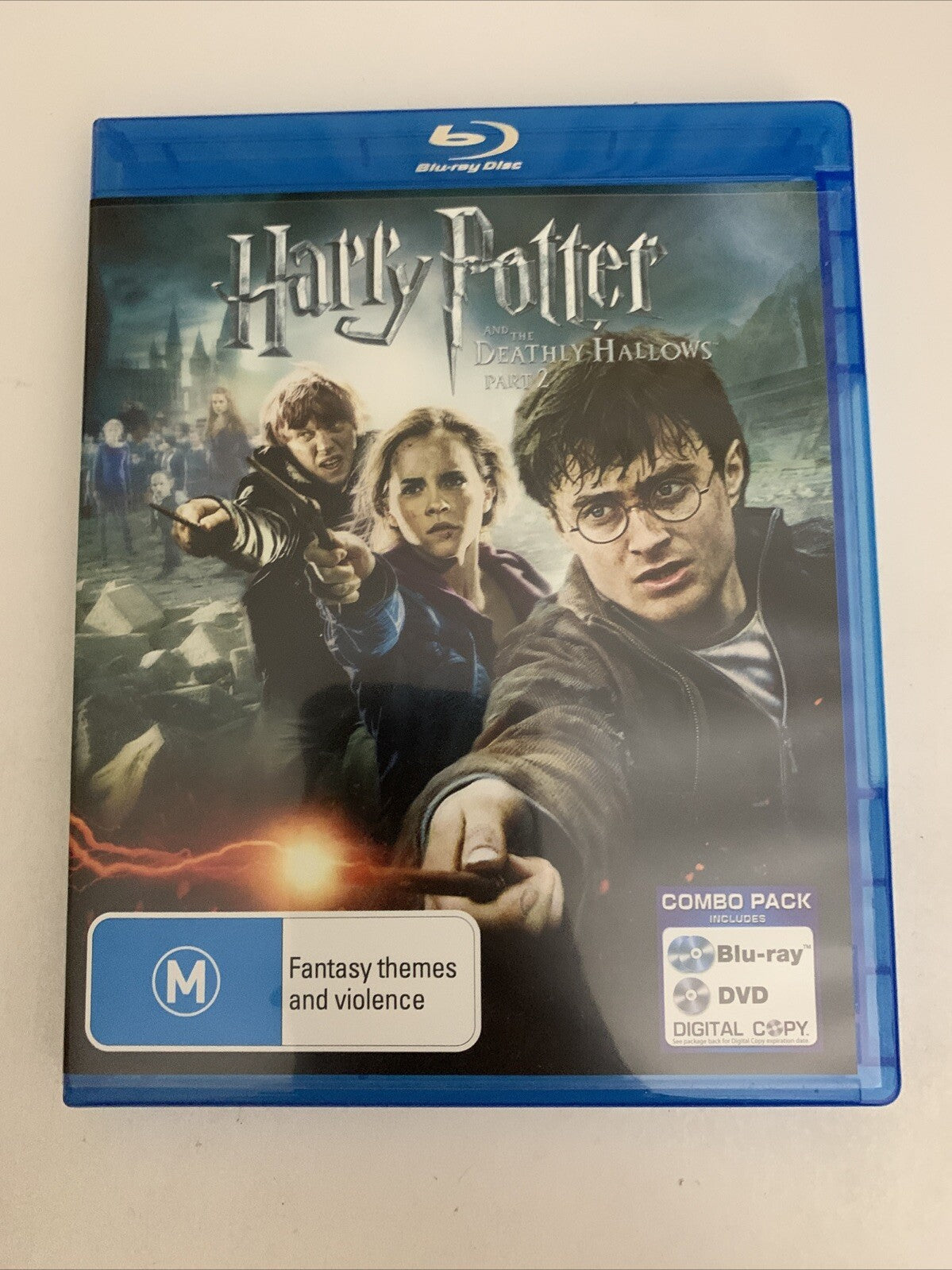 Harry Potter And The Deathly Hallows : Part 2 (Blu-ray & DVD) Region B &4