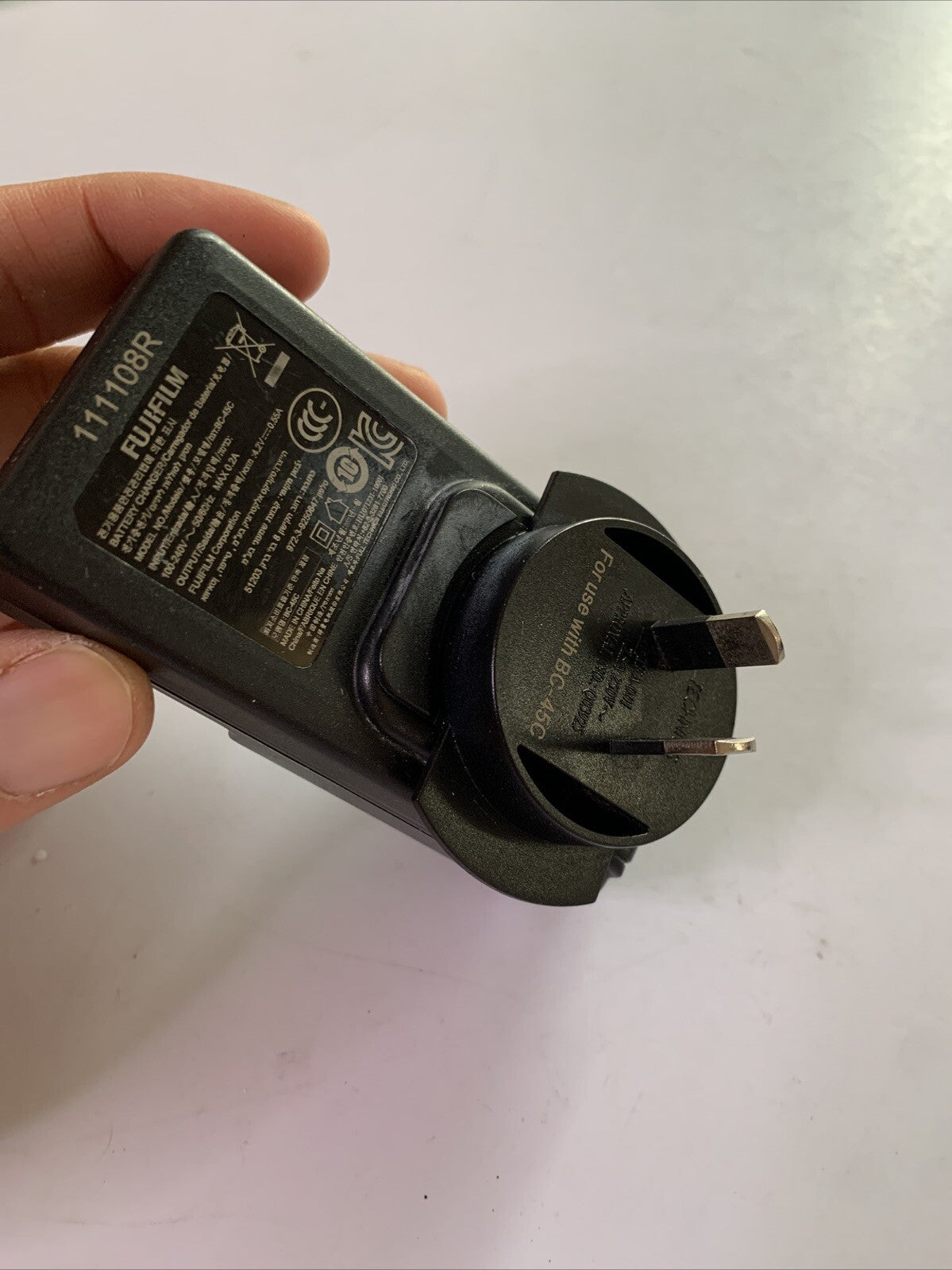 Genuine Fujifilm Camera Battery Charger BC-45C for NP-45 NP-45A NP-45S Battery