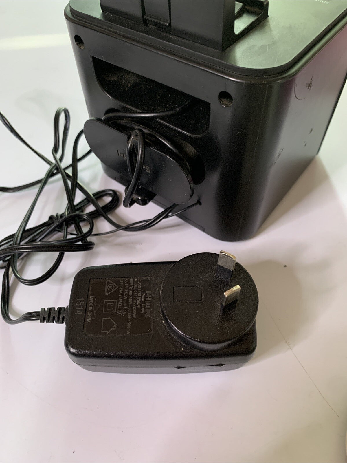 Philips Alarm Clock Radio iPod Micro-USB USB Dock AJ3200/79