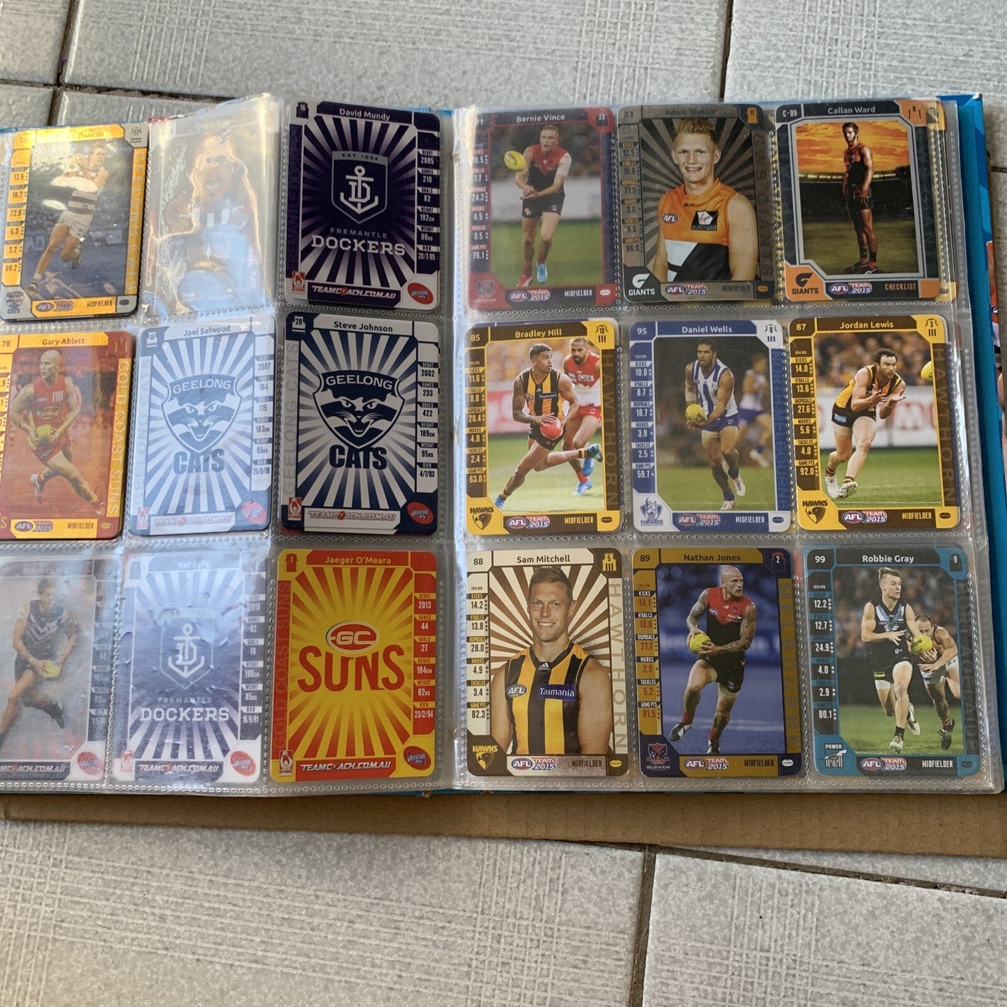 AFL Team 2015 Official Game Cards & Folder with Footy Cards