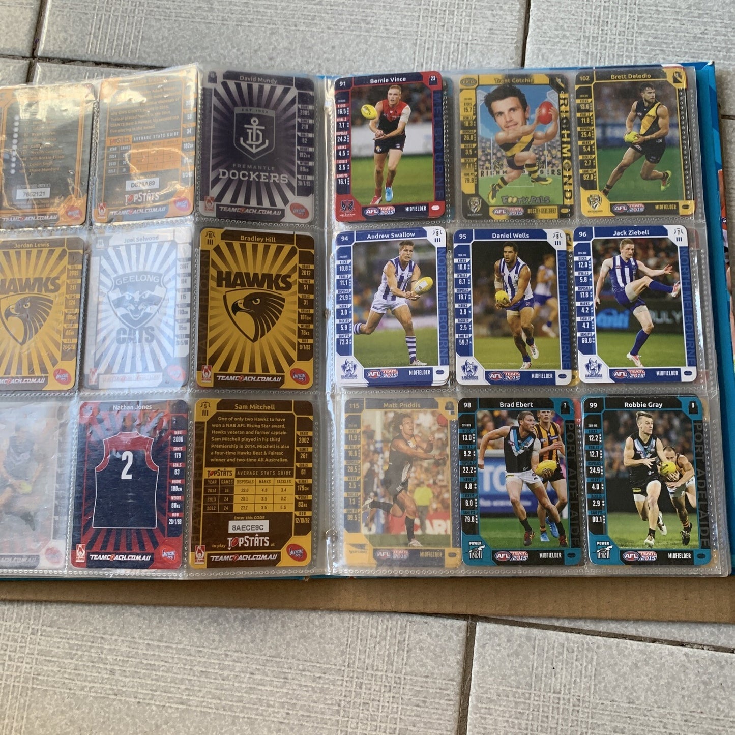 AFL Team 2015 Official Game Cards & Folder with Footy Cards