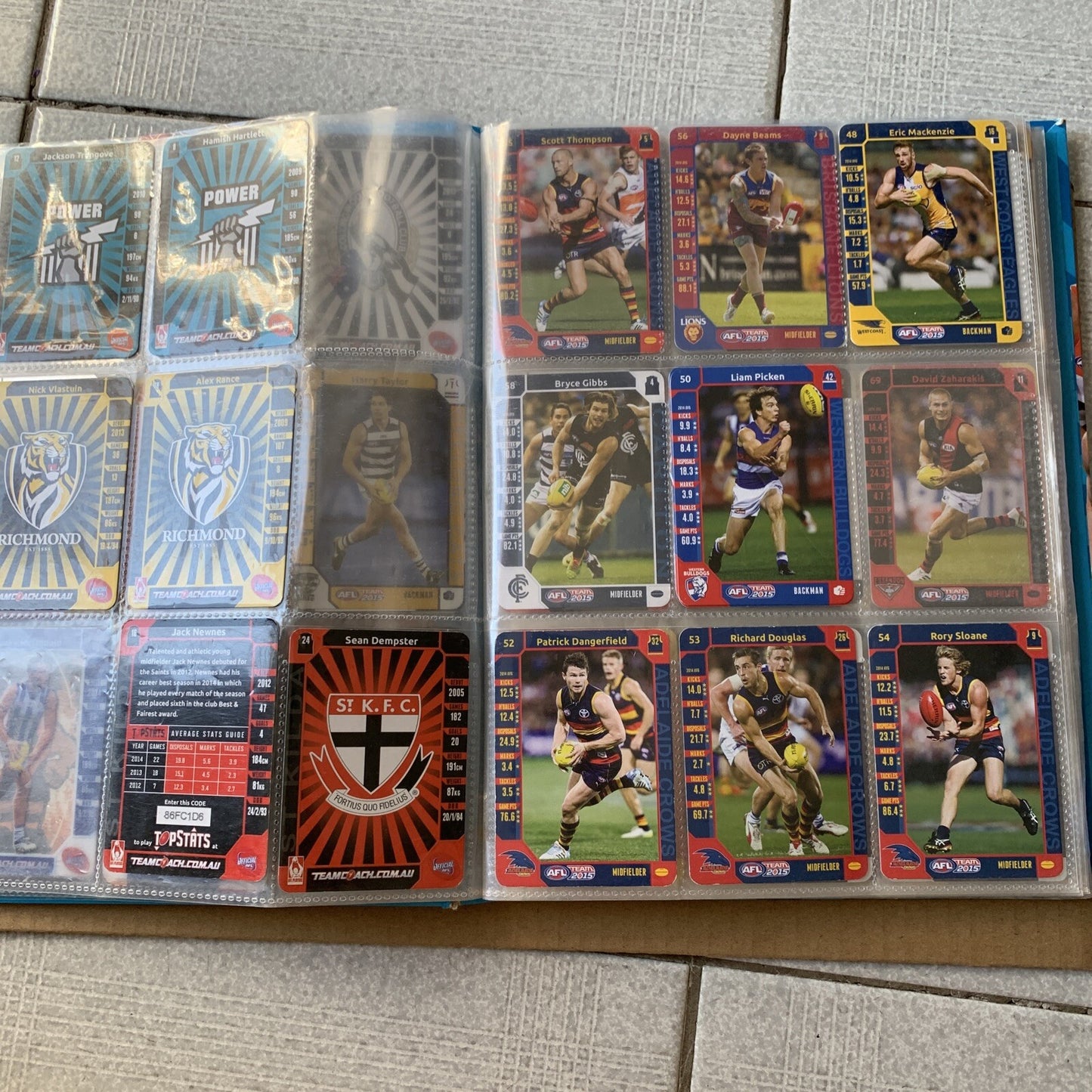 AFL Team 2015 Official Game Cards & Folder with Footy Cards