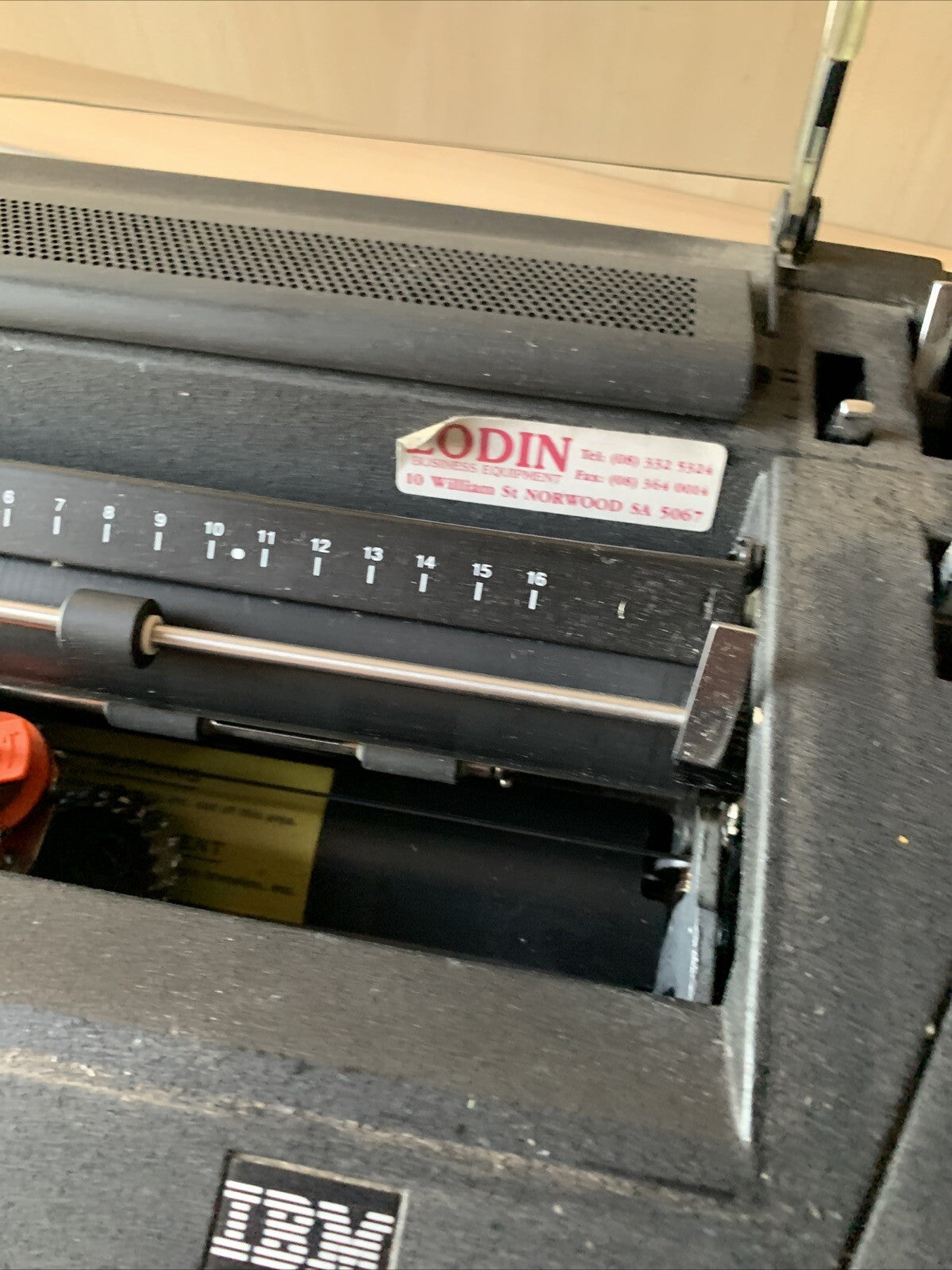 IBM Electric Typewriter Type 82 *Doesn’t Turn On For Parts Repair