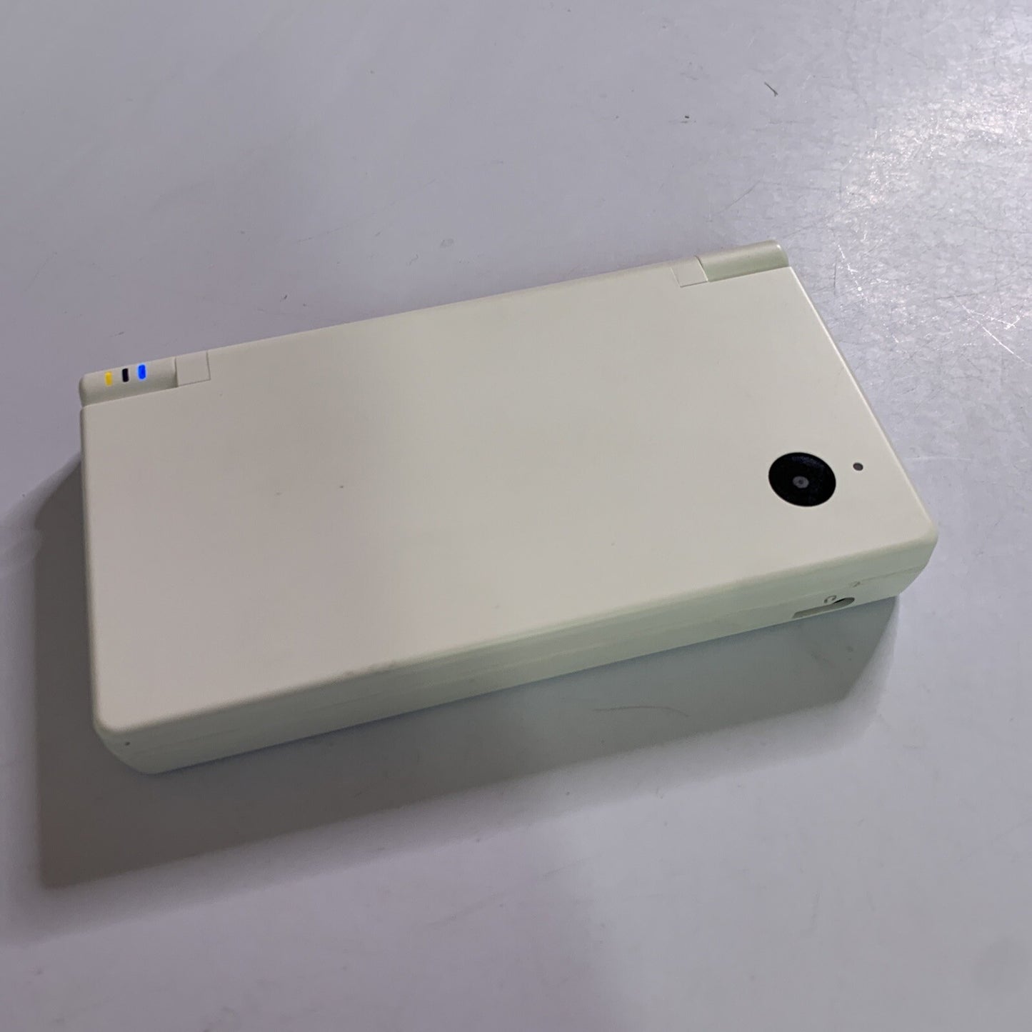 Nintendo DSi Console White Handheld Console with Charger PAL C/TWL-AUS