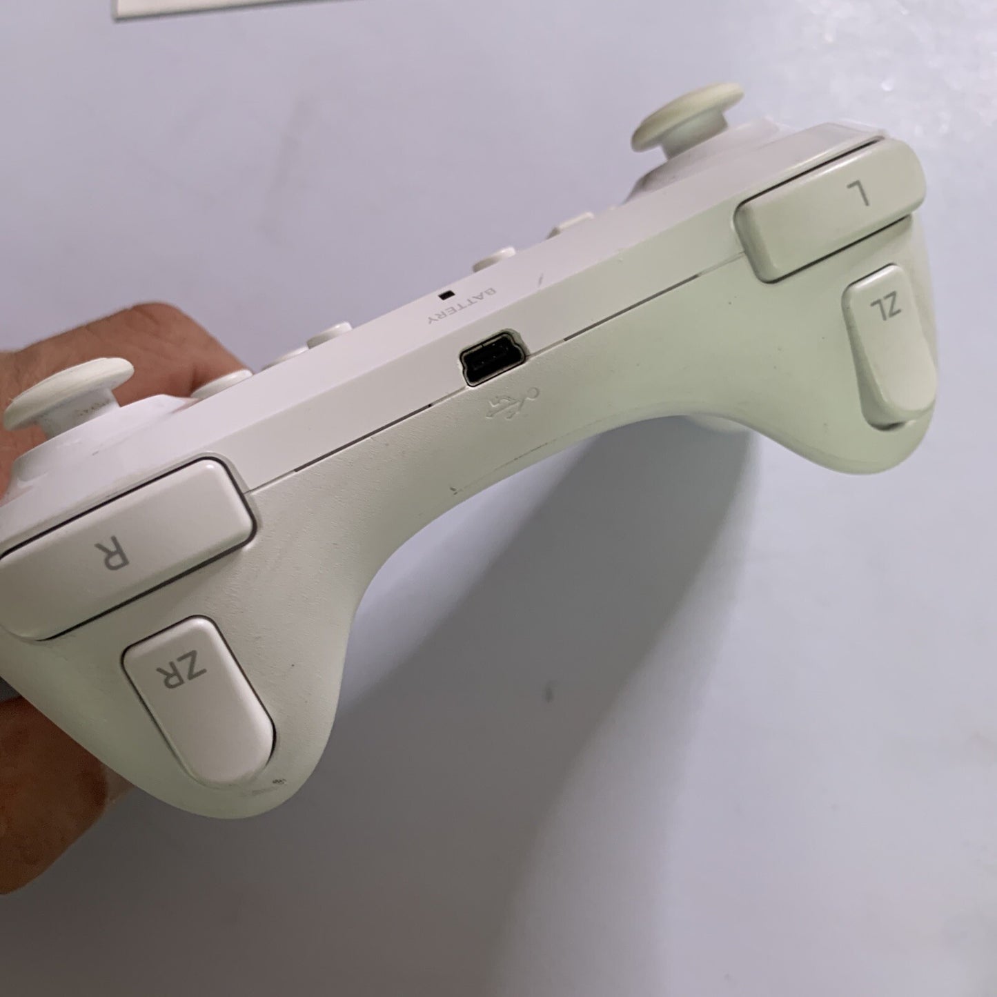 Genuine Official Nintendo Wii U Pro Controller White WUP-005
