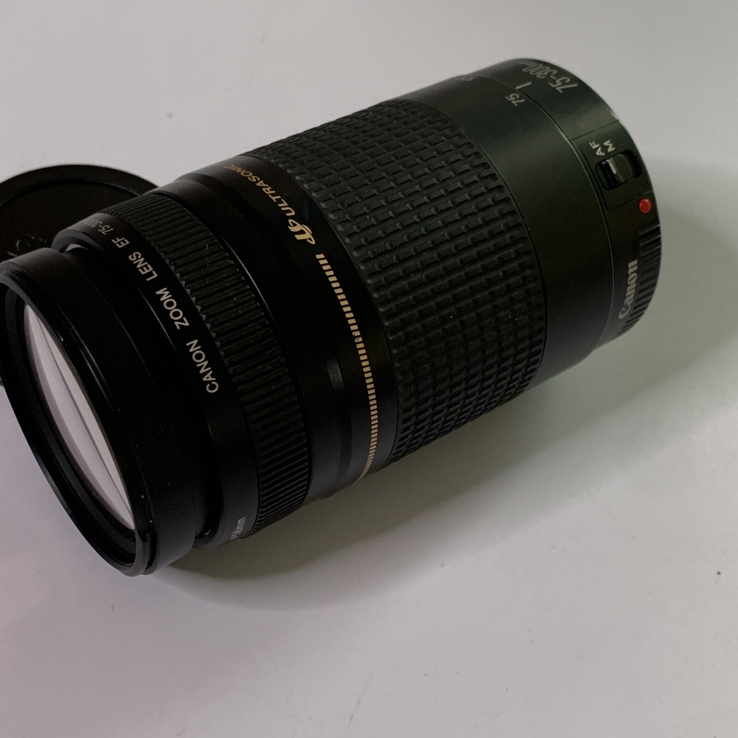 Canon Telephoto Zoom Lens EF 75-300mm f/1:4-5.6 II  Ultrasonic Made Japan 58mm