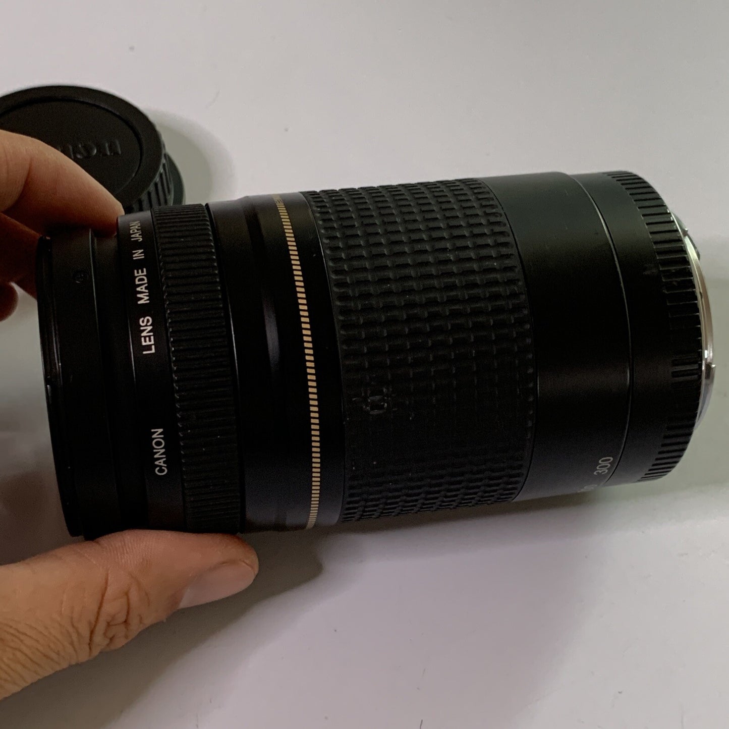 Canon Telephoto Zoom Lens EF 75-300mm f/1:4-5.6 II  Ultrasonic Made Japan 58mm