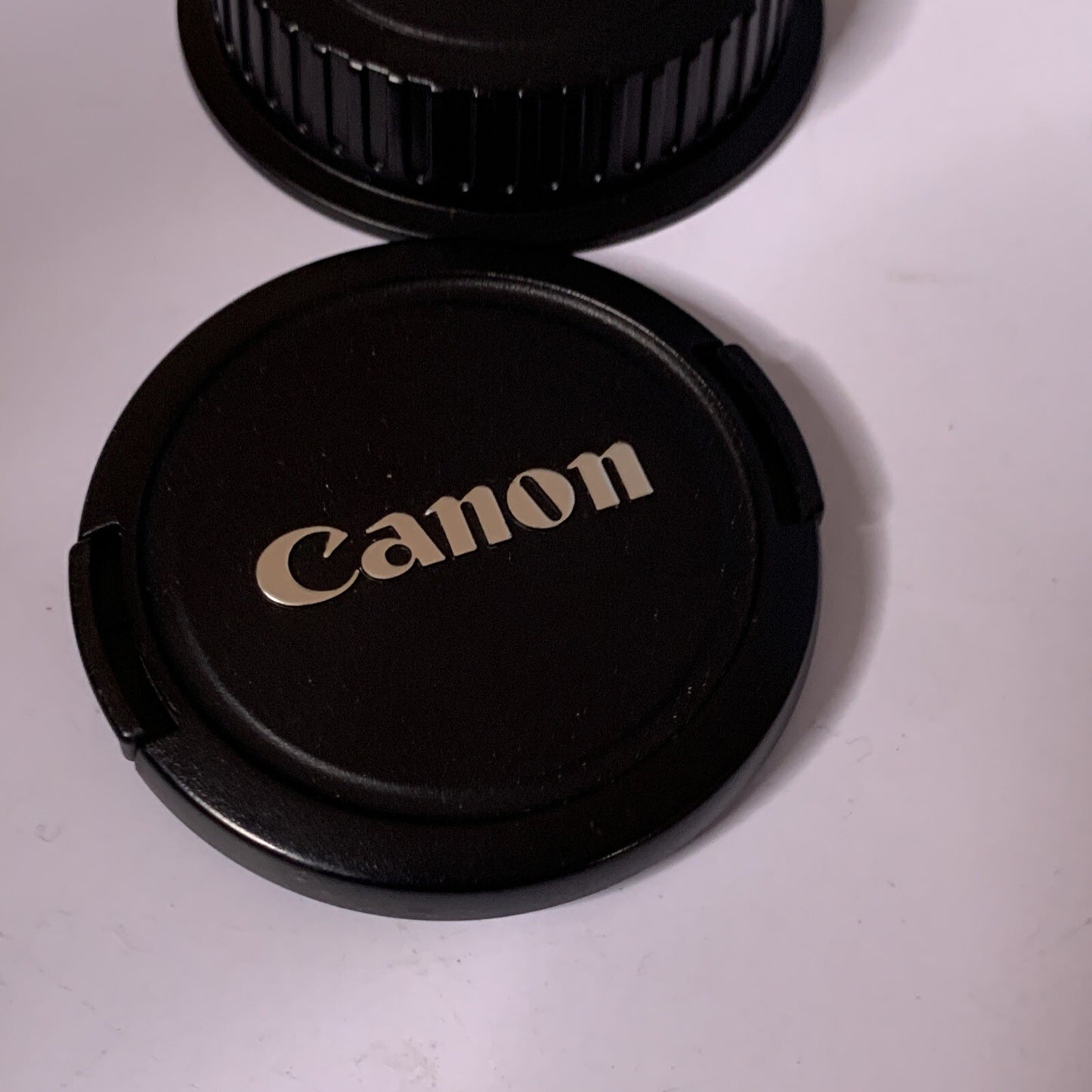 Canon Zoom Lens EF-S 18-55mm 1:3.5-5.6 IS 58mm 0.25m/0.8ft