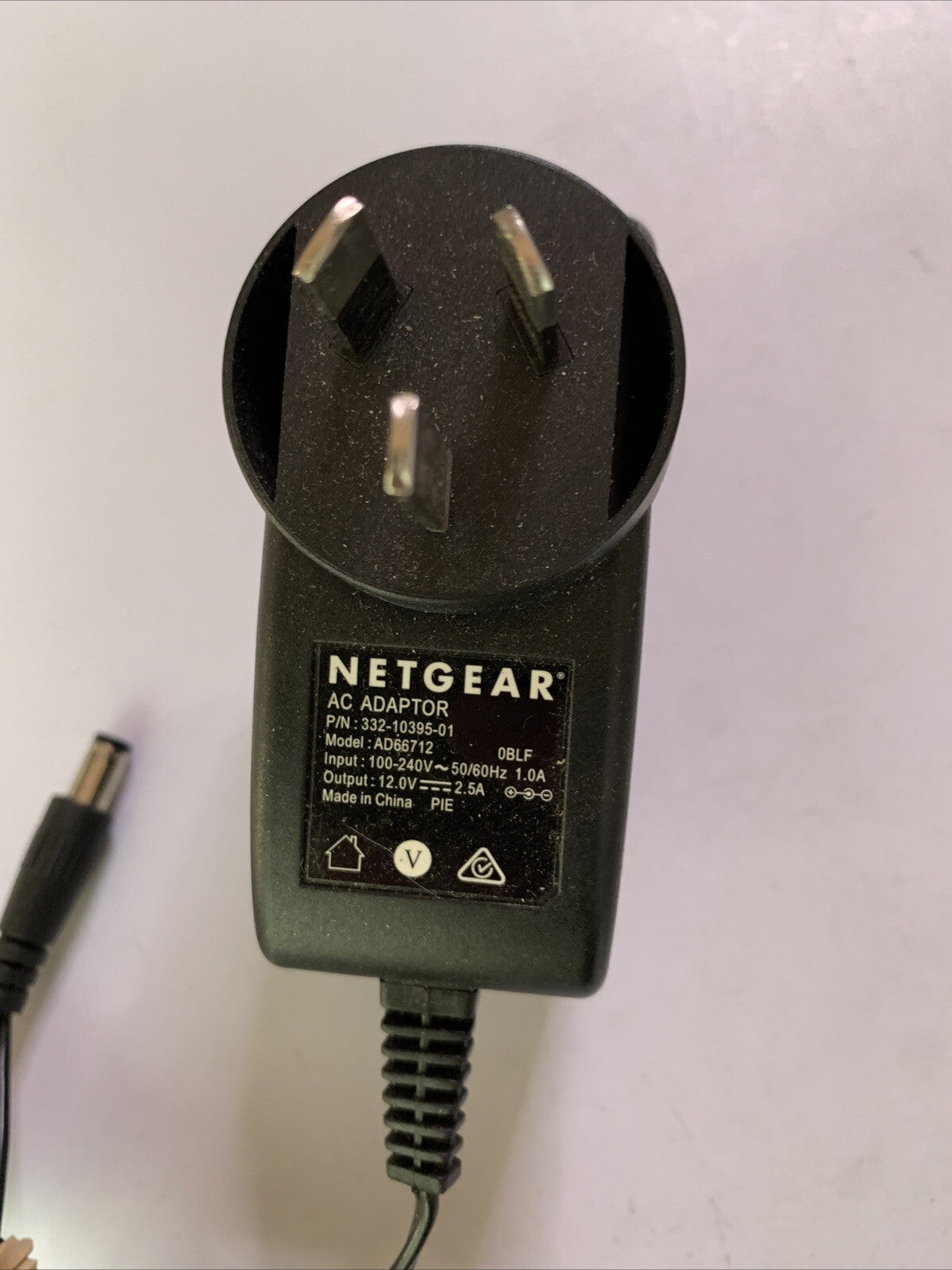 Genuine Netgear AC Adapter 332-10395-01 Power Supply 12V 2.5A For Router