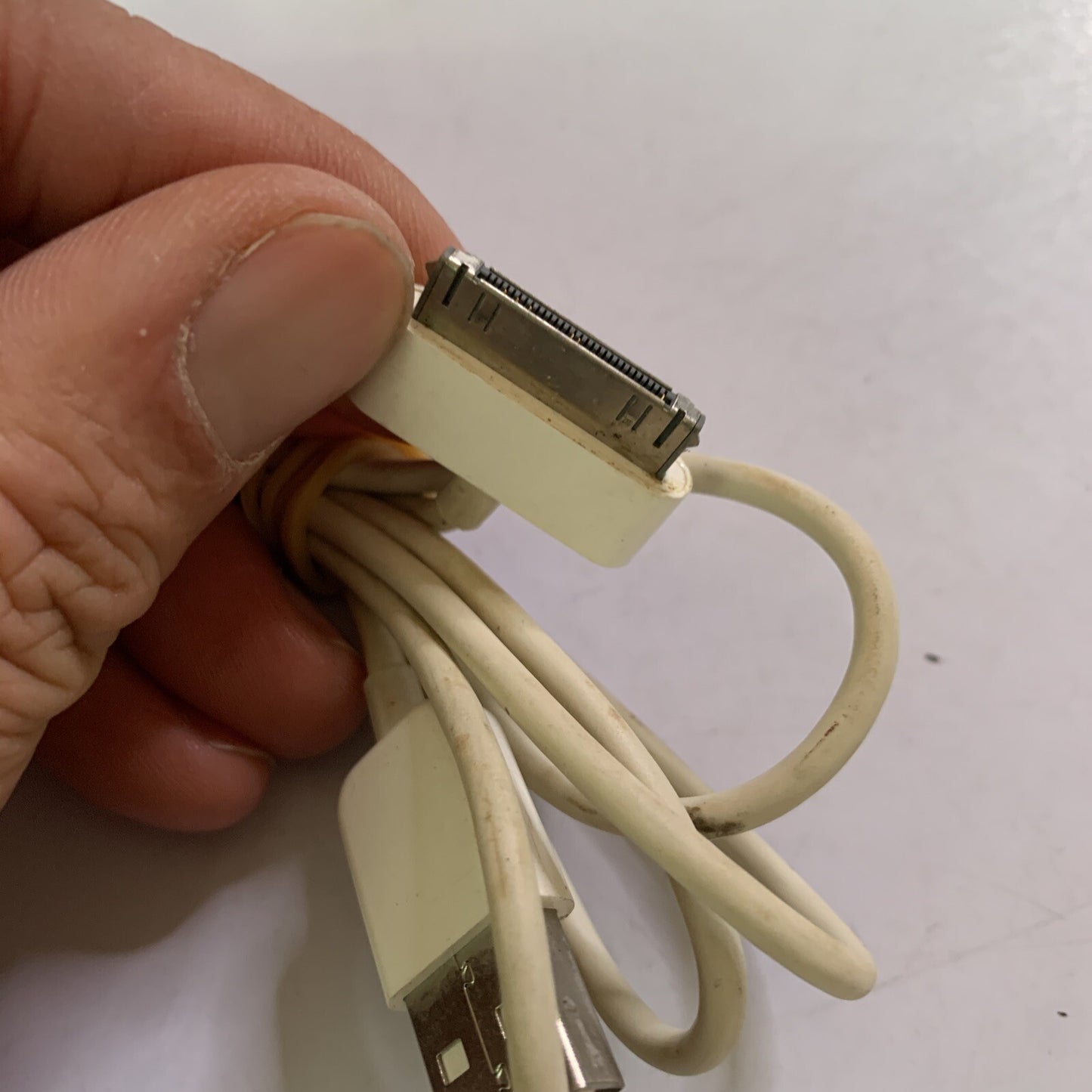 Genuine Apple iPod iPhone USB  Power Supply Charger A1444 with 30 pin Cable