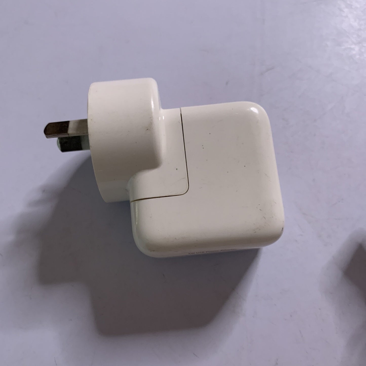 Genuine Apple 1205 USB Official OEM Wall Charger + 30-pin Cable