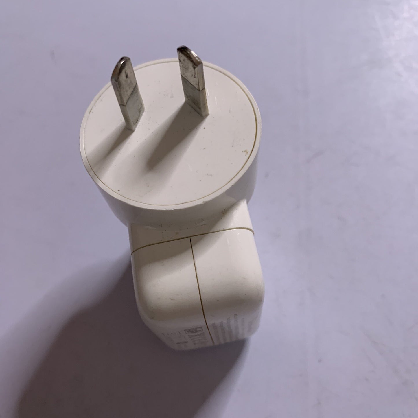 Genuine Apple 1205 USB Official OEM Wall Charger + 30-pin Cable