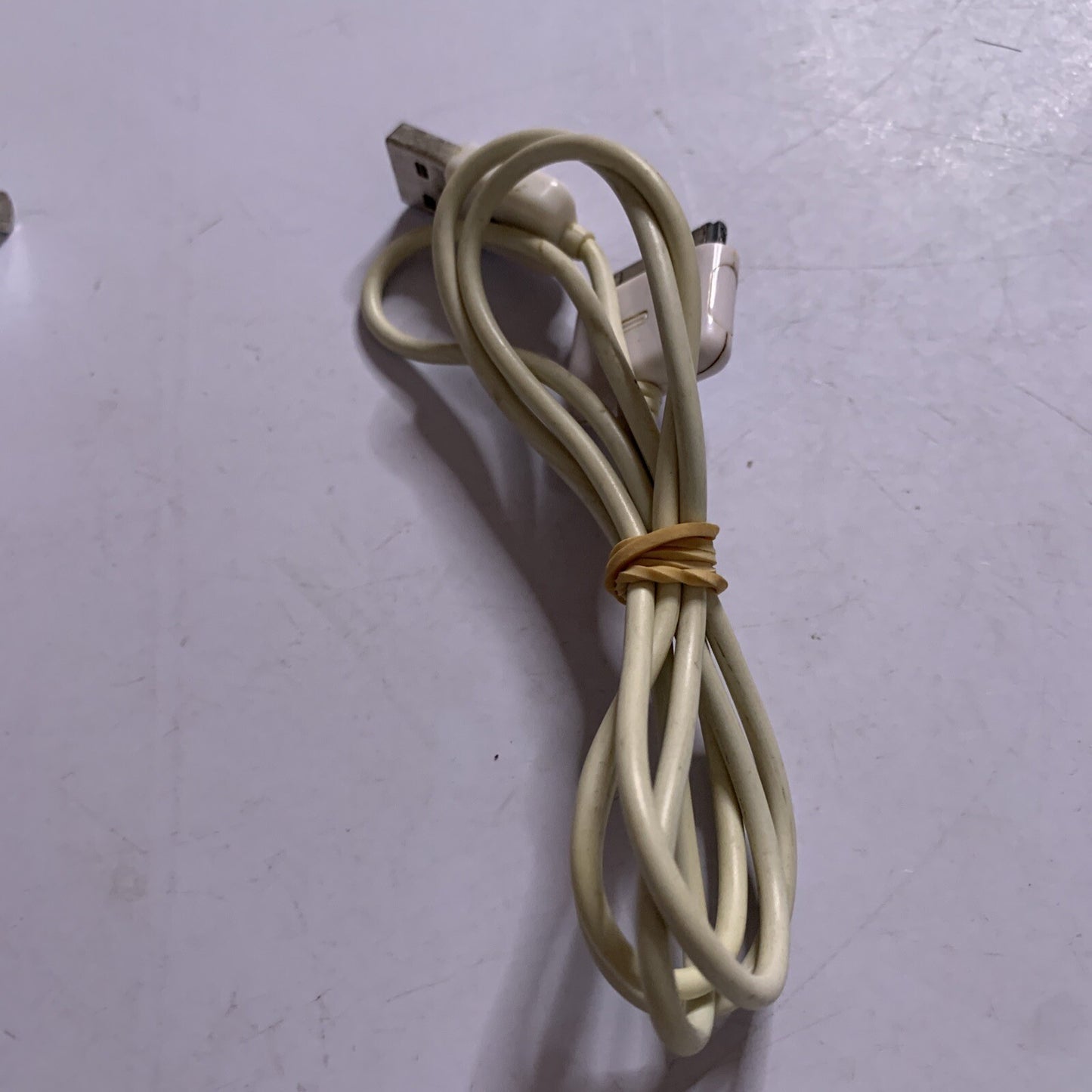 Genuine Apple 1205 USB Official OEM Wall Charger + 30-pin Cable