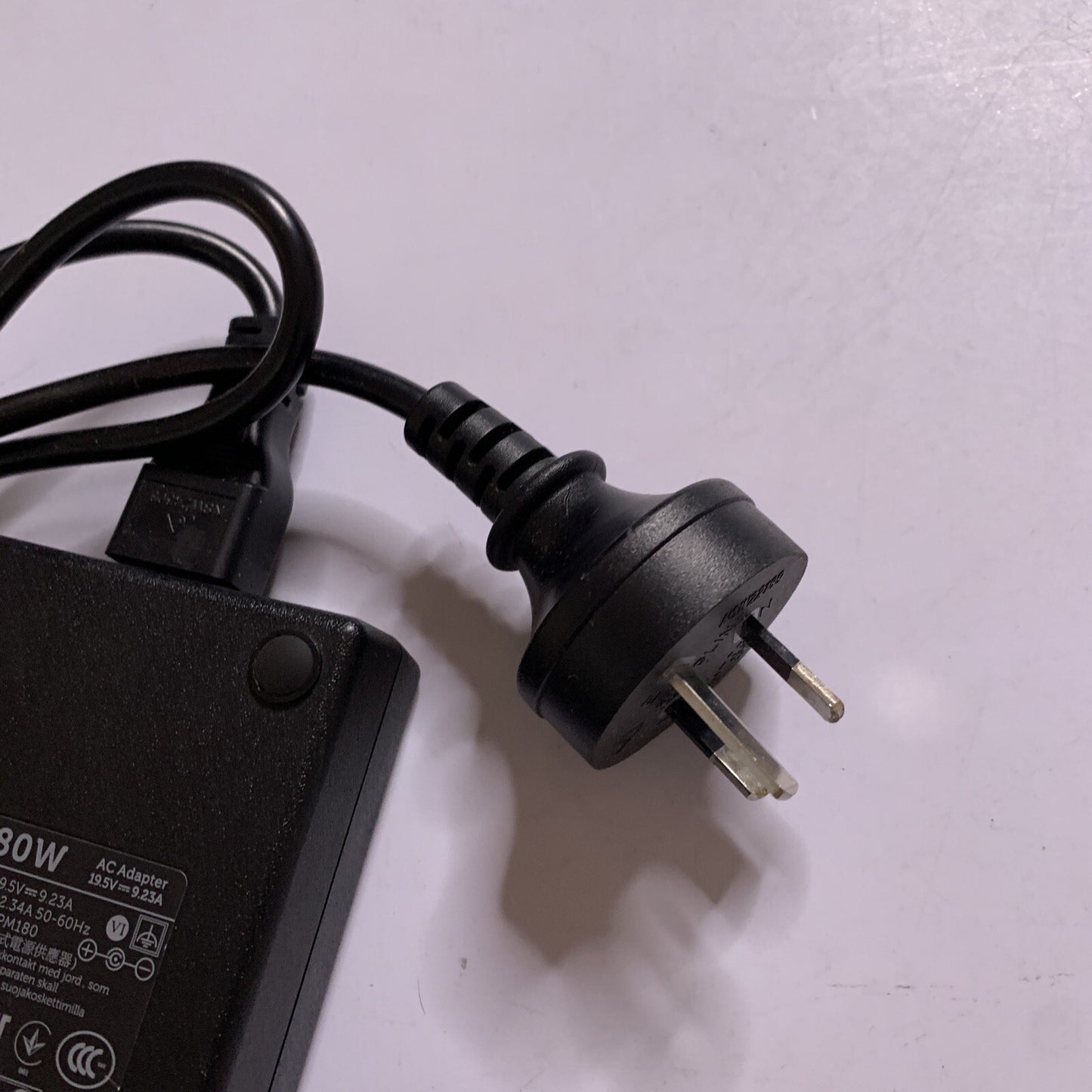 Genuine Dell HA180PM180 Laptop Power Supply Charger 19.5 9.23A AC Adapter
