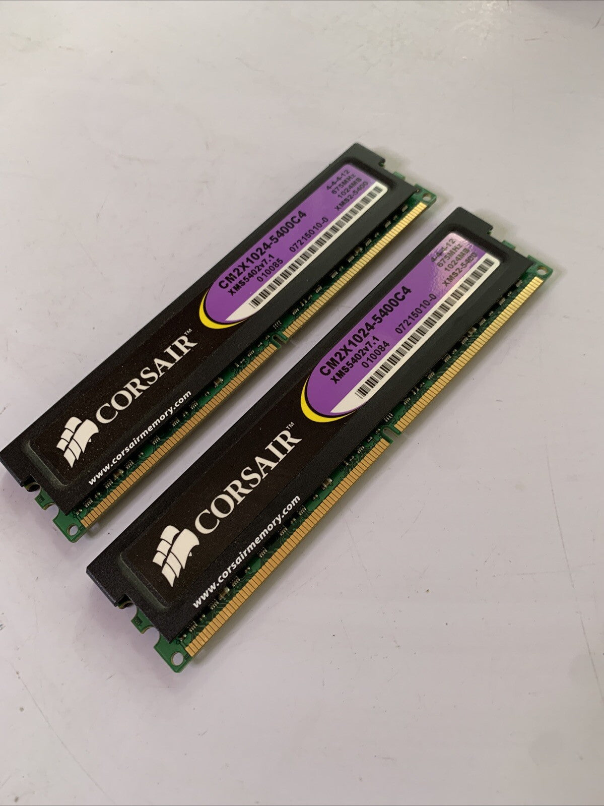 2GB RAM 2x Corsair 1GB DDR2 675MHZ Desktop Memory CM2X1024-5400C4