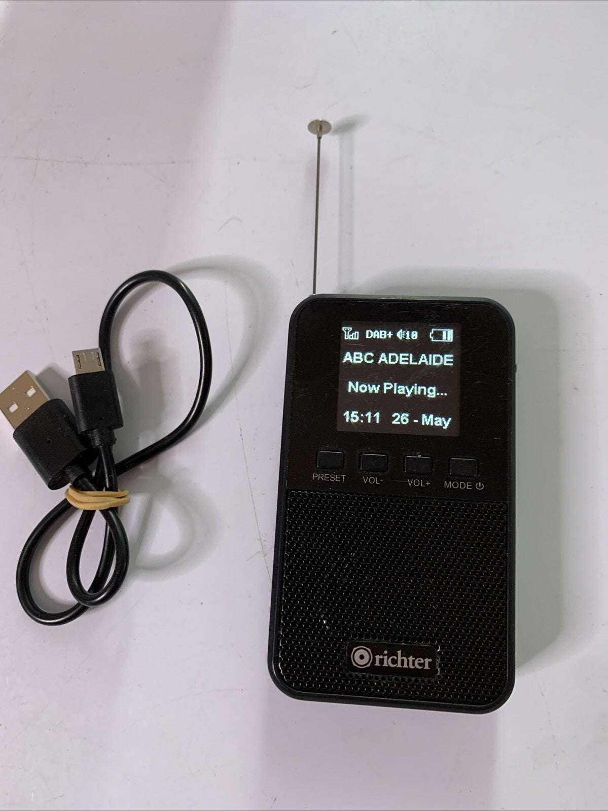 Richter DAB+ FM Pocket Portable Digital Radio With Speaker – Retro Unit