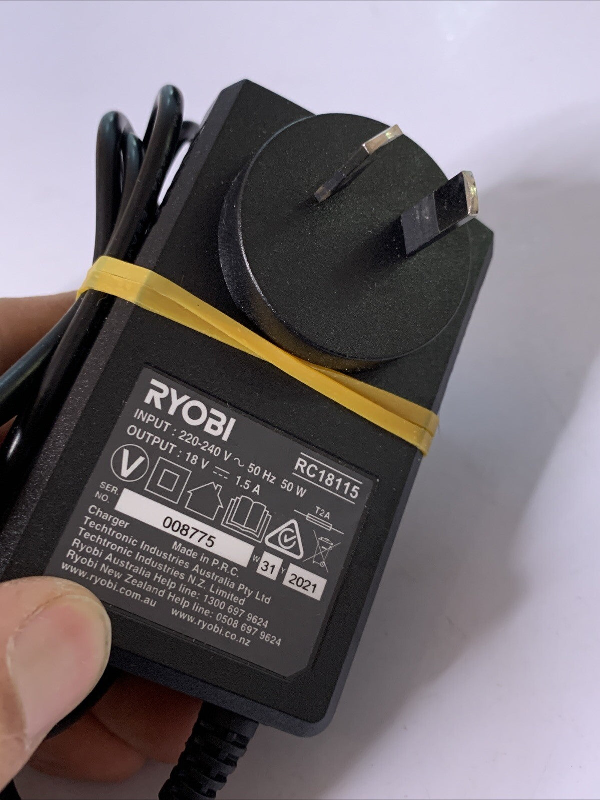 Ryobi One +  18V Battery charger RC18115 18V 1.5A