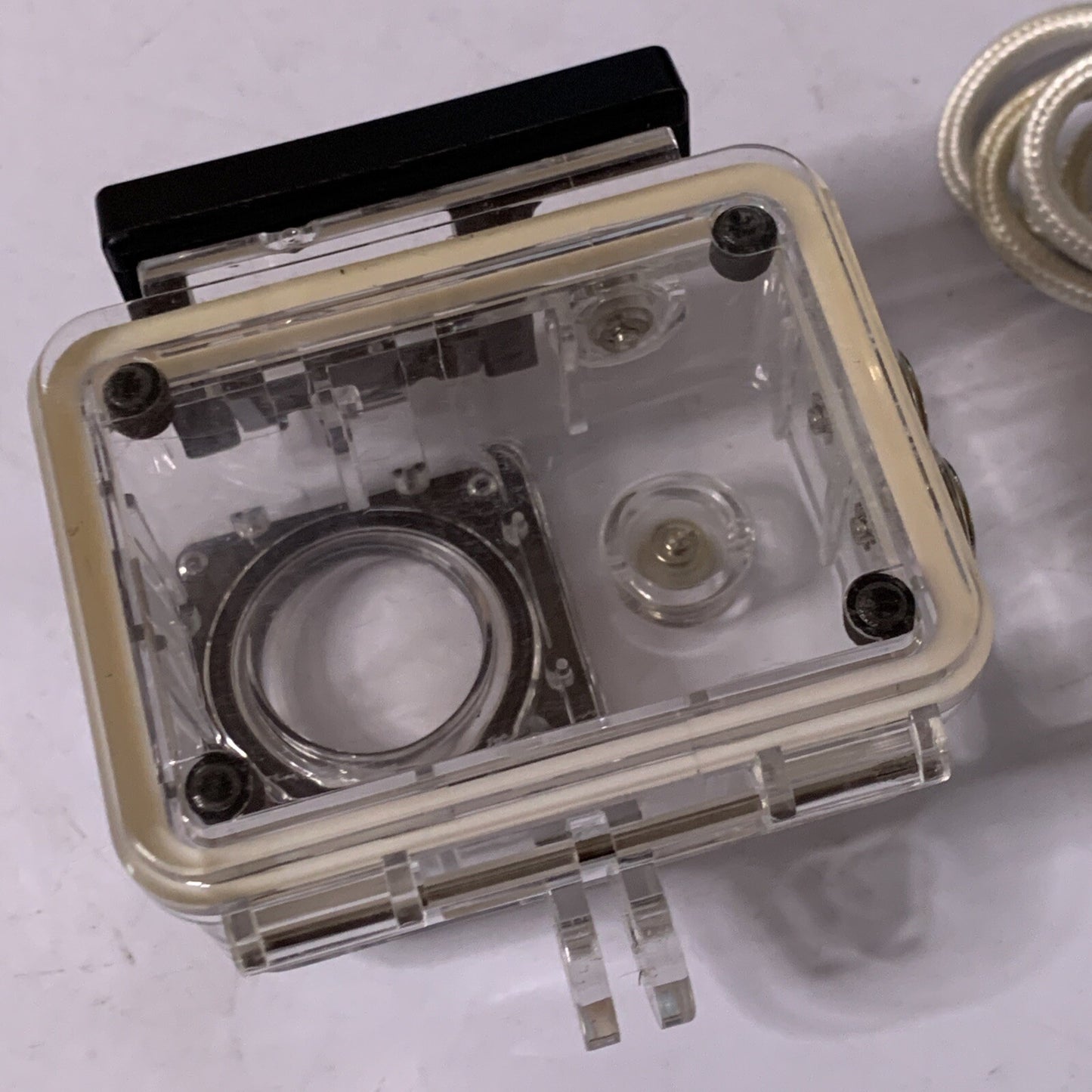 HD Action Camera Waterproof Case + 4GB MicroSD Card