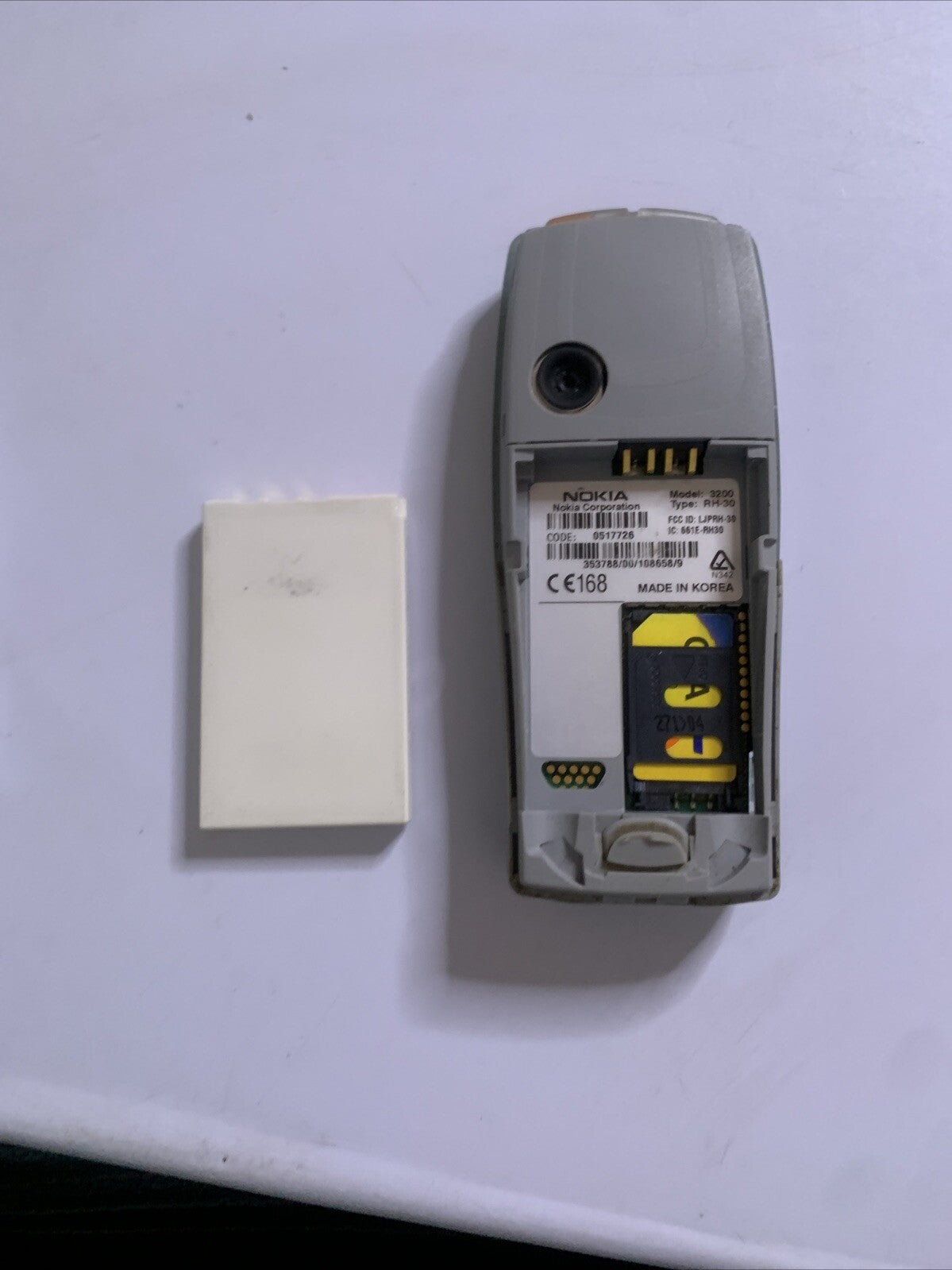 Nokia 3200 Mobile Phone Transparent  RH-30 *untested For Parts Or Repair