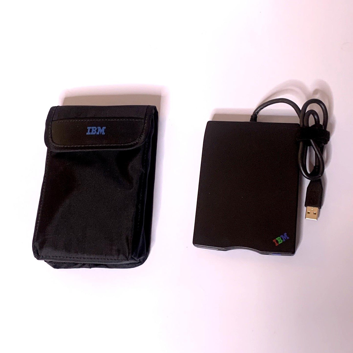 IBM Thinkpad 3.5" Floppy Disk Drive External USB Drive FD-05PUB With Carry Bag