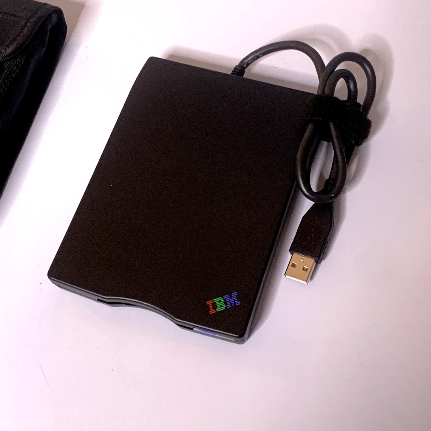 IBM Thinkpad 3.5" Floppy Disk Drive External USB Drive FD-05PUB With Carry Bag